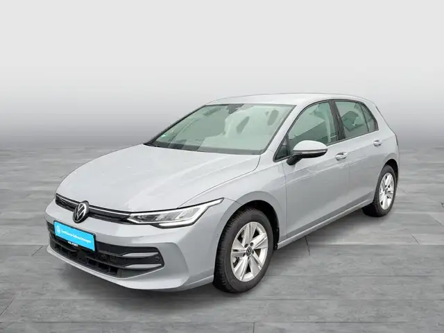 Volkswagen Golf view 2