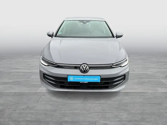 Volkswagen Golf view 4