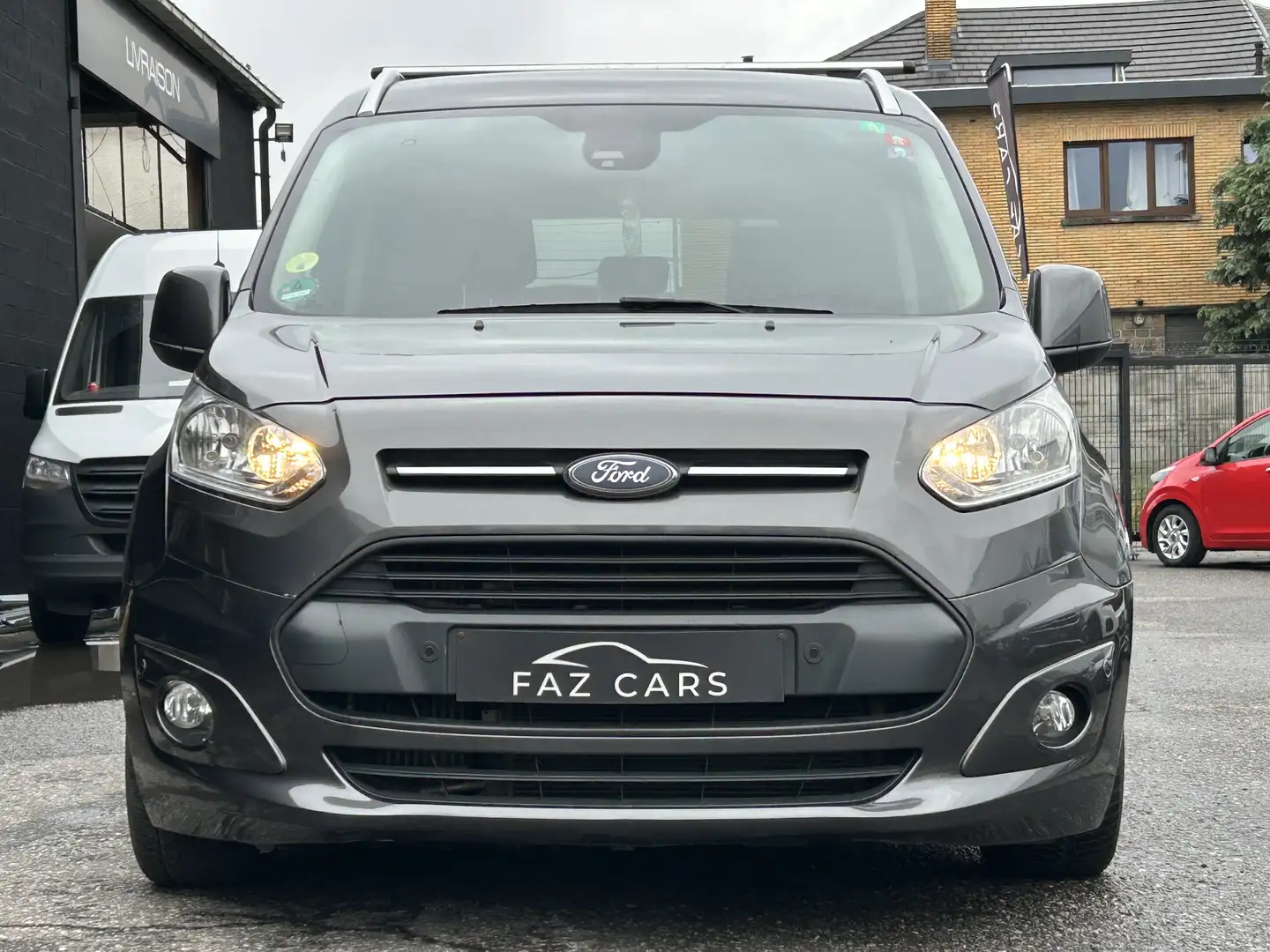 Ford Tourneo Connect 1.5 TDCi Titanium * CAMERA + GPS + T.PANO * - 2