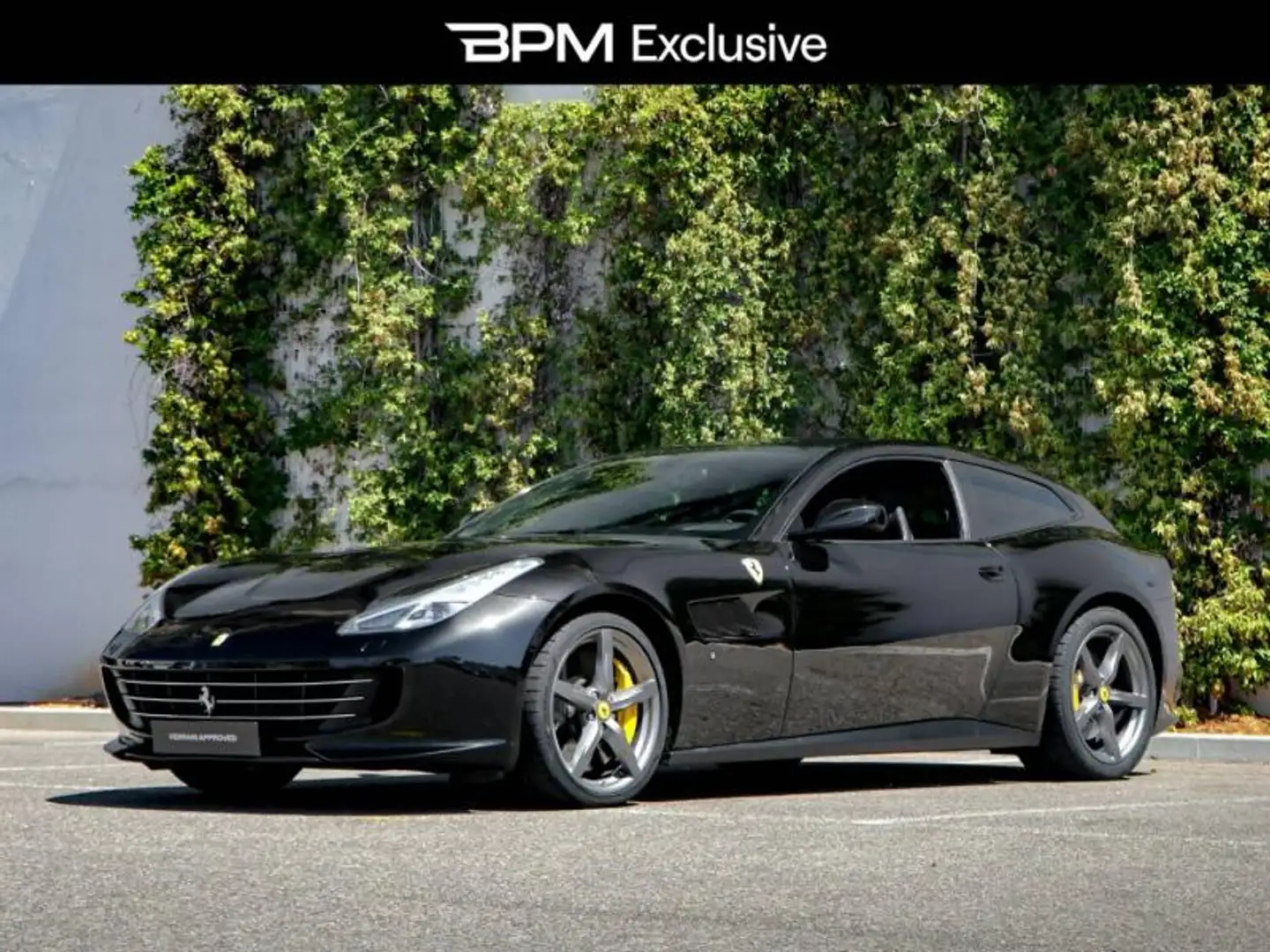 Ferrari GTC4 Lusso V12 6.3 690ch Noir - 1