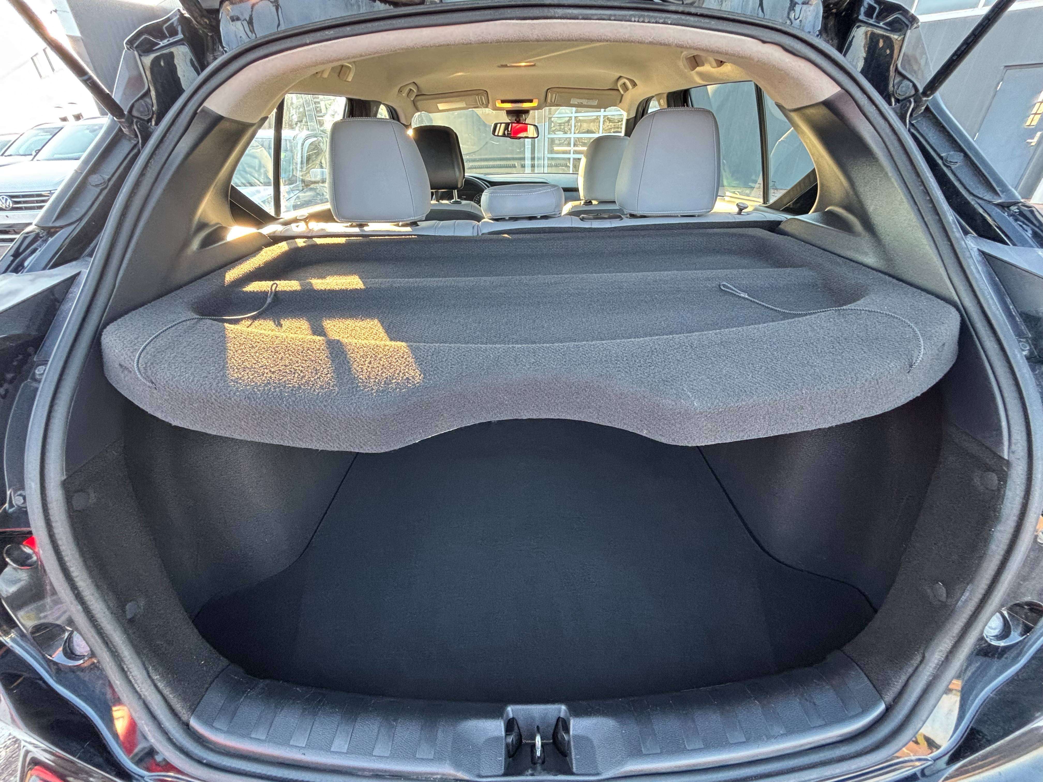 2022 Nissan Kicks SR — снимка 1