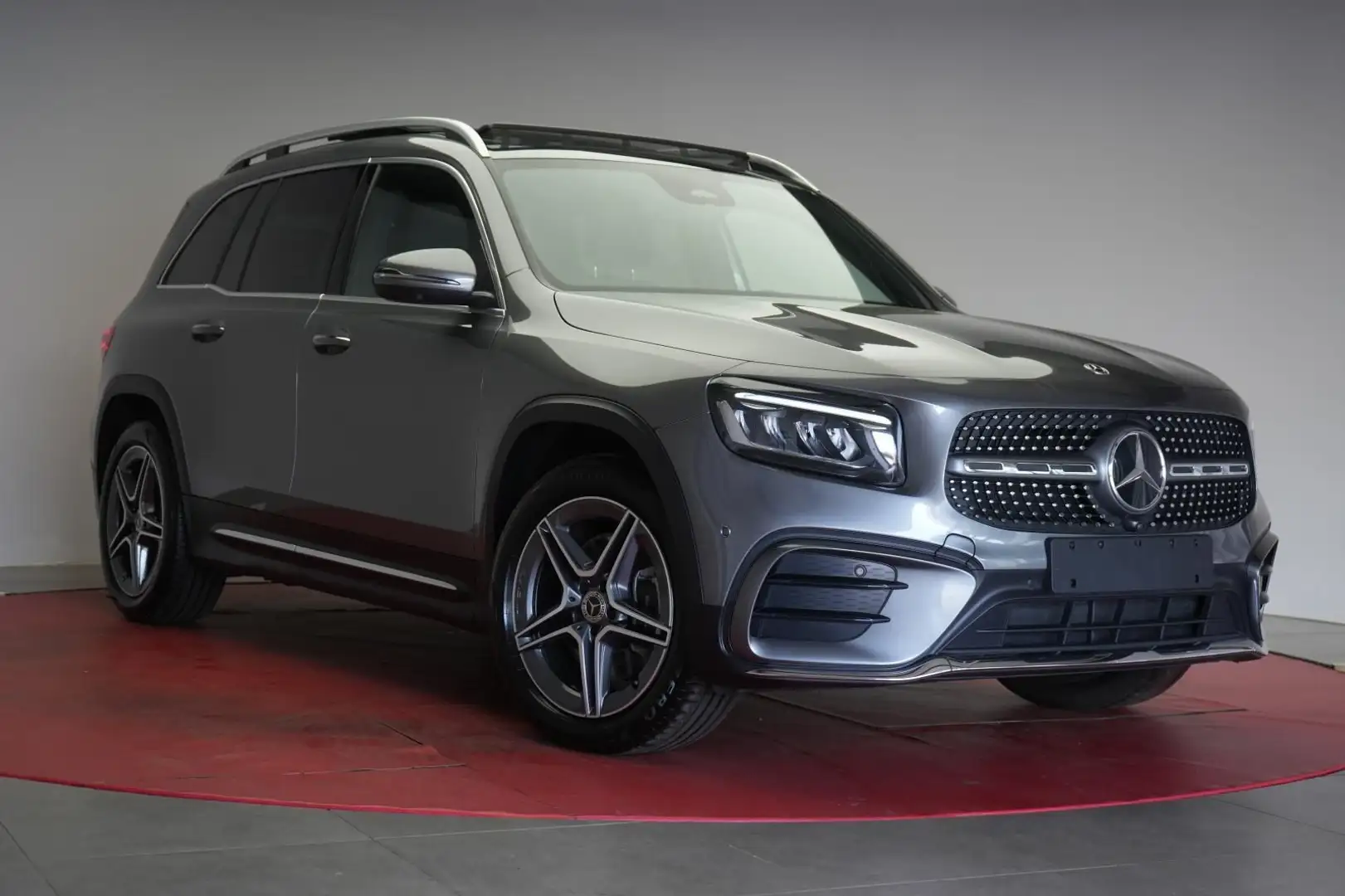 Mercedes-Benz GLB 220 d 4Matic 8G-DCT AMG Navi/Distronic/Kamer Grau - 1