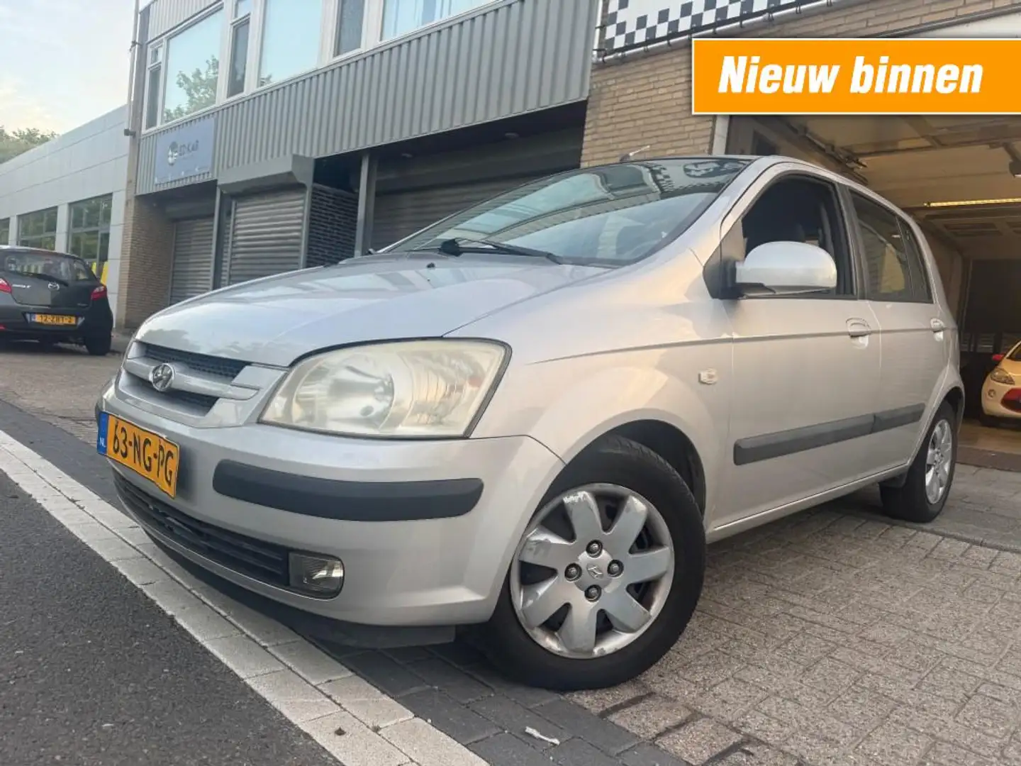 Hyundai Getz 1.3i GLS Chic 5DRS AIRCO NAP APK 12-2025 RIJDT GOE Gris - 1