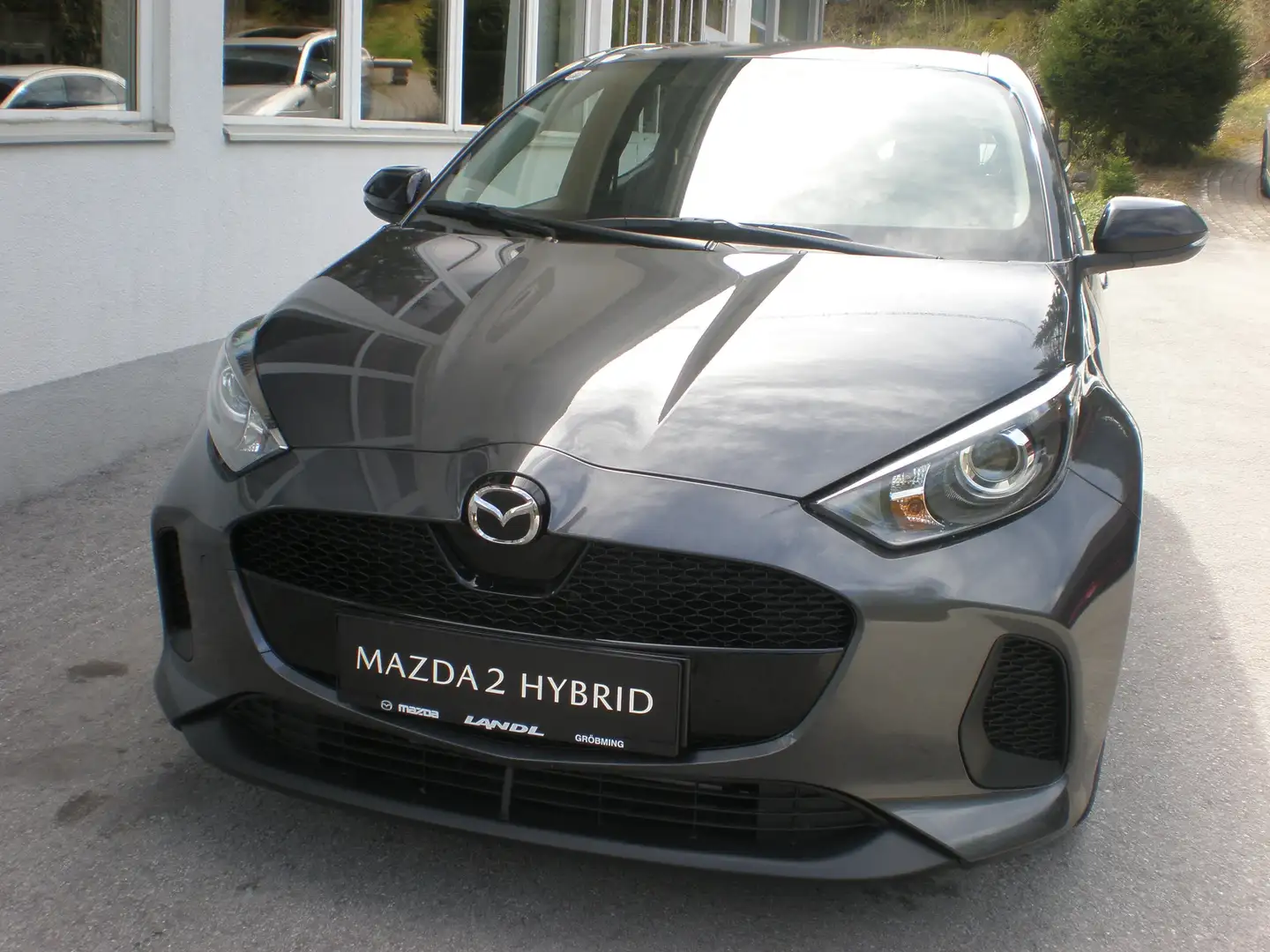 Mazda 2 Hybrid Centre Line Grau - 2