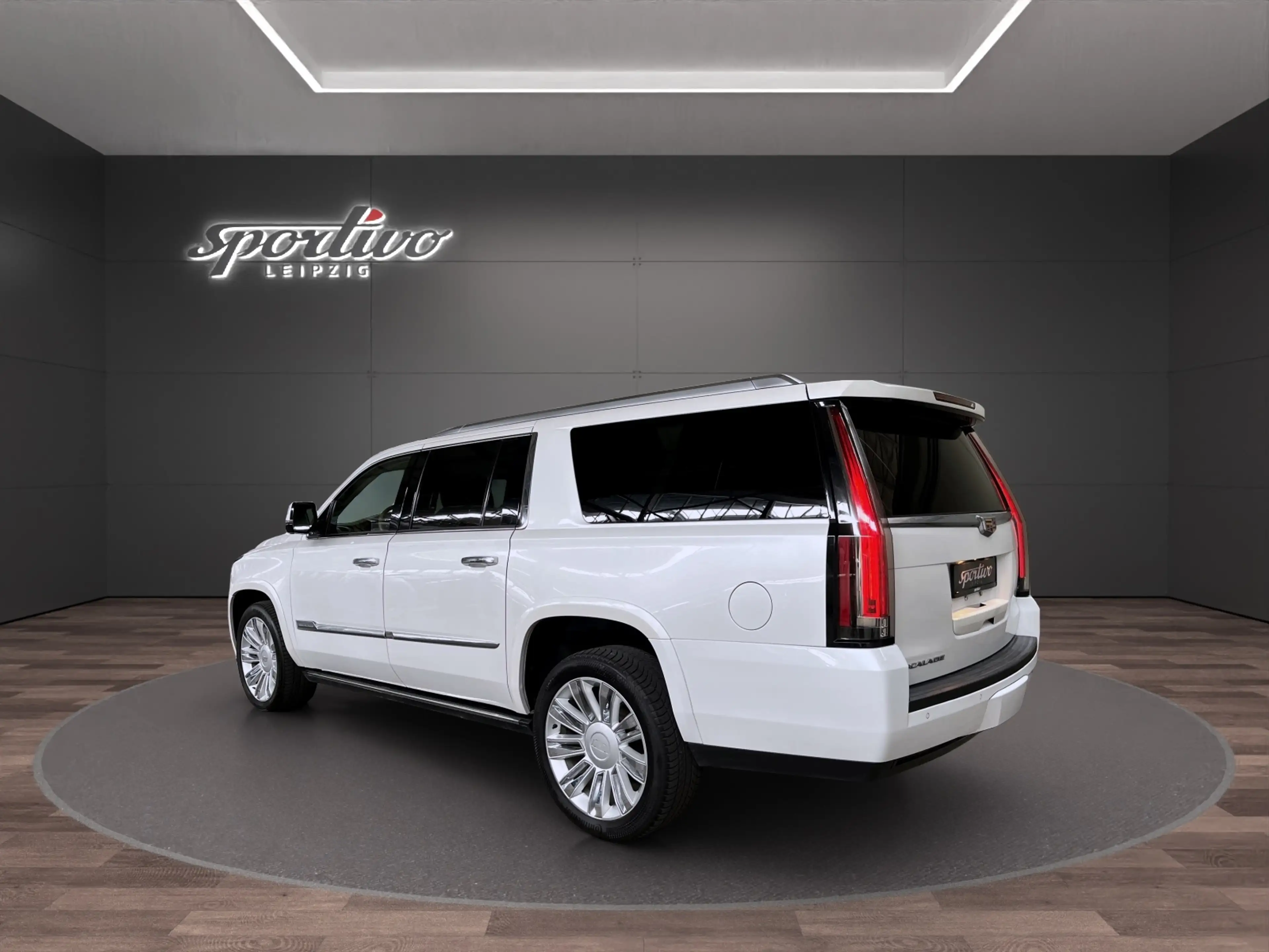 Cadillac Escalade GMT K2XL Platinum ESV — photo 5