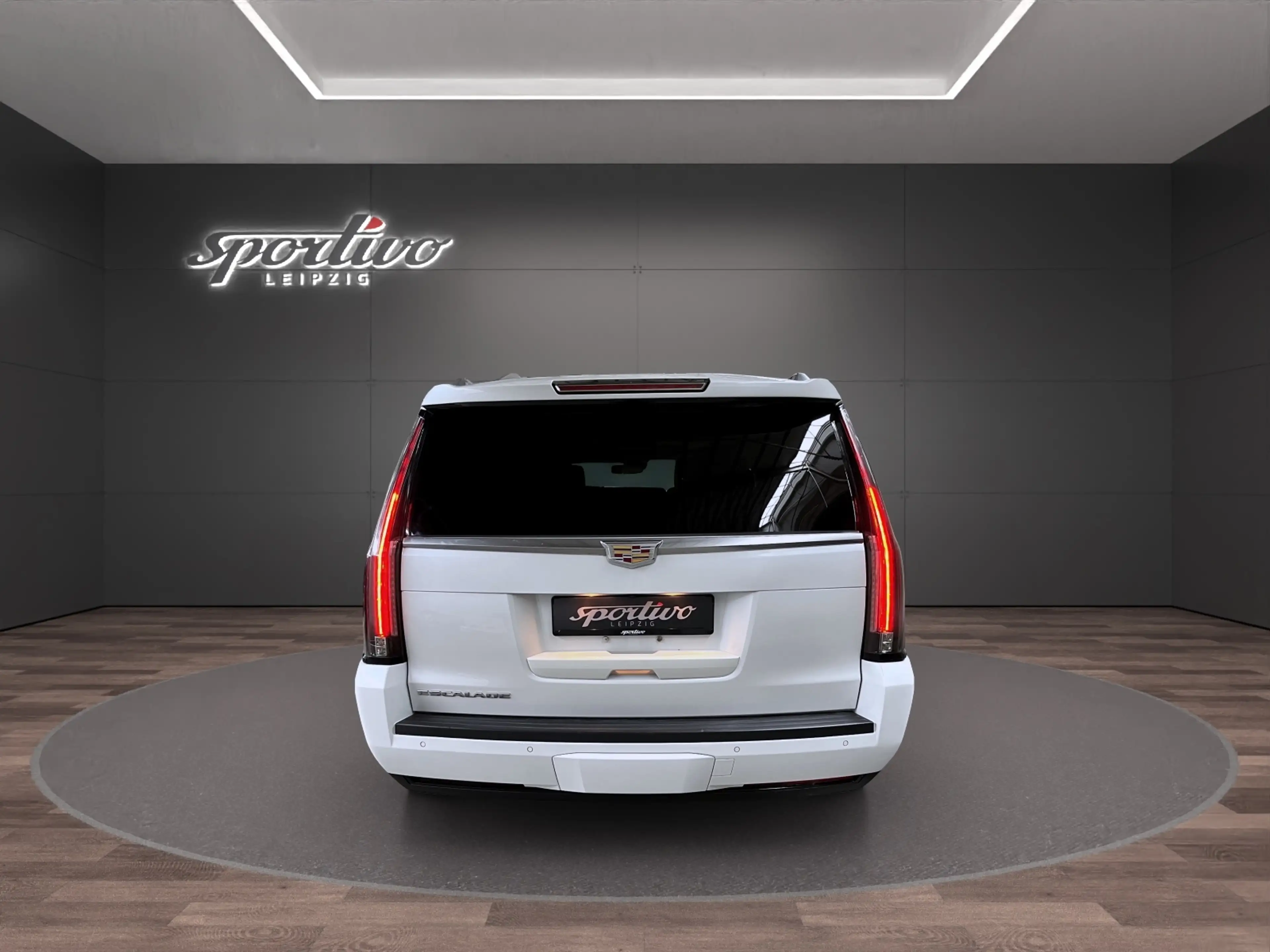 Cadillac Escalade GMT K2XL Platinum ESV — photo 6