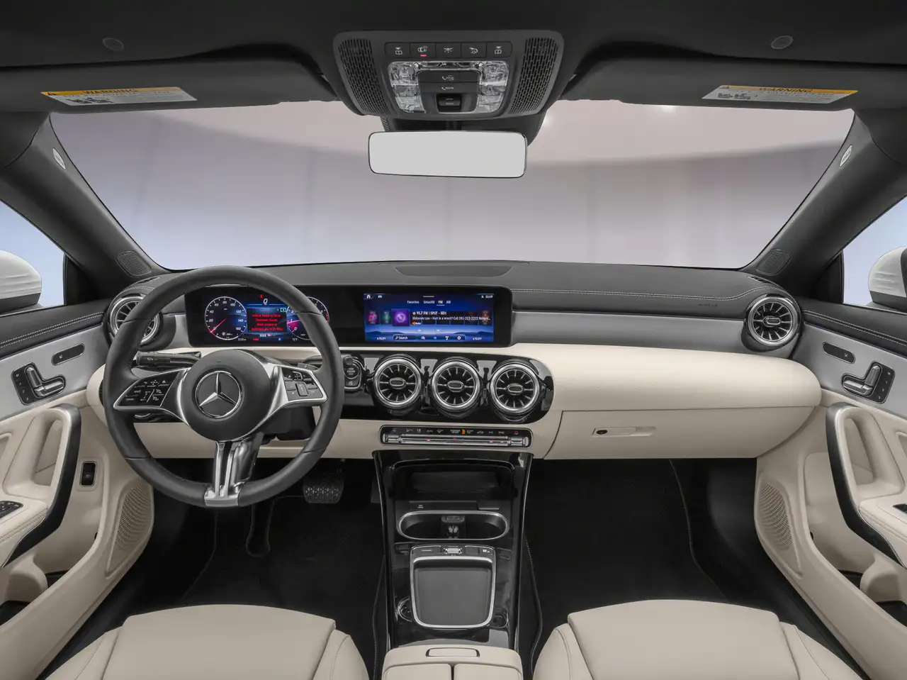 Mercedes-Benz CLA снимка Mercedes-Benz CLA
