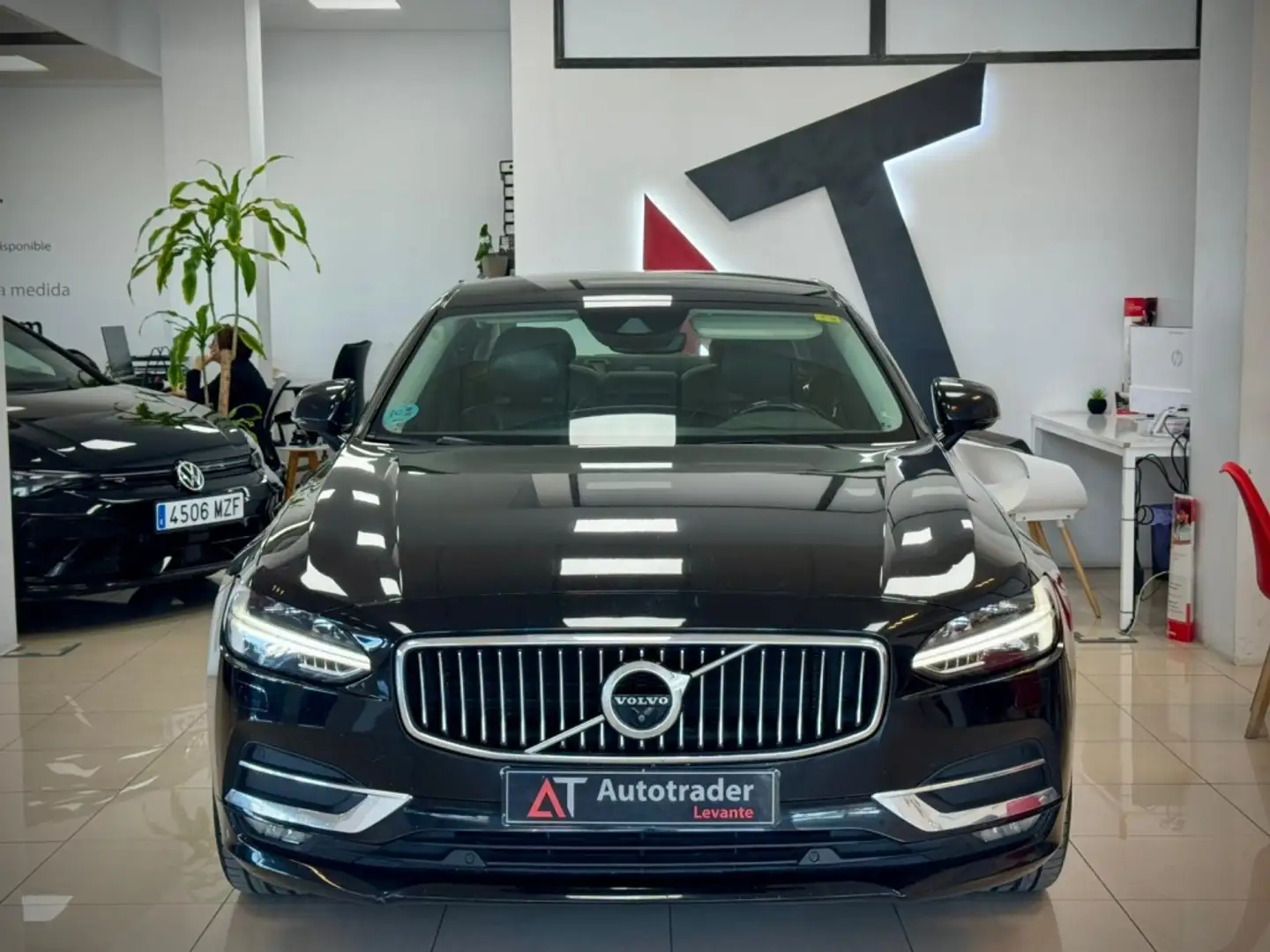 Volvo S90 D4 Inscription Aut. 190 Negro - 2