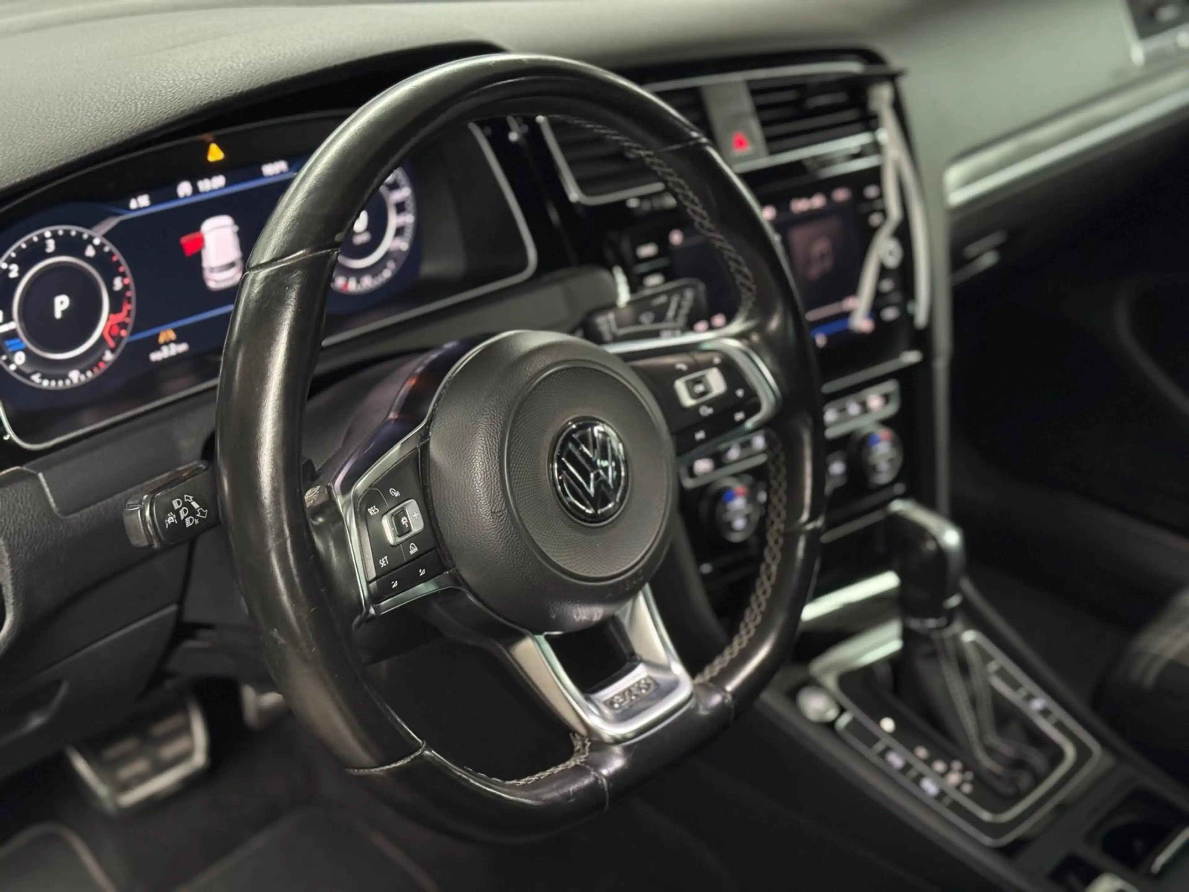 Volkswagen Golf GTD 2.0 TDI * COCKPIT * GPS * CRUISE * CLIM AUTO — photo 7