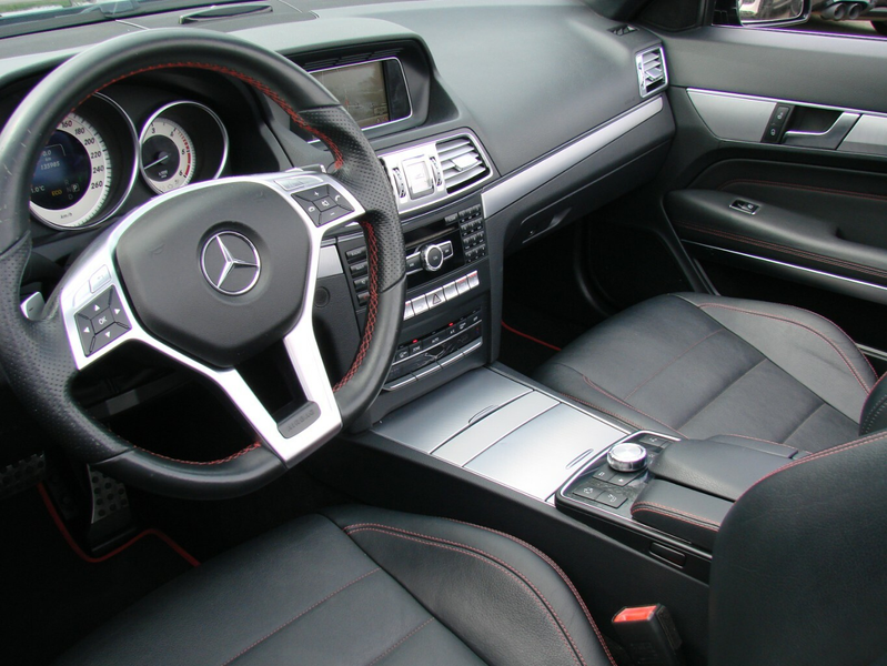 Mercedes-Benz E 350 Cabrio AMG Sportpaket Navi Leder LED — photo 11