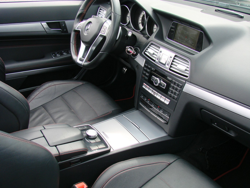 Mercedes-Benz E 350 Cabrio AMG Sportpaket Navi Leder LED — photo 15