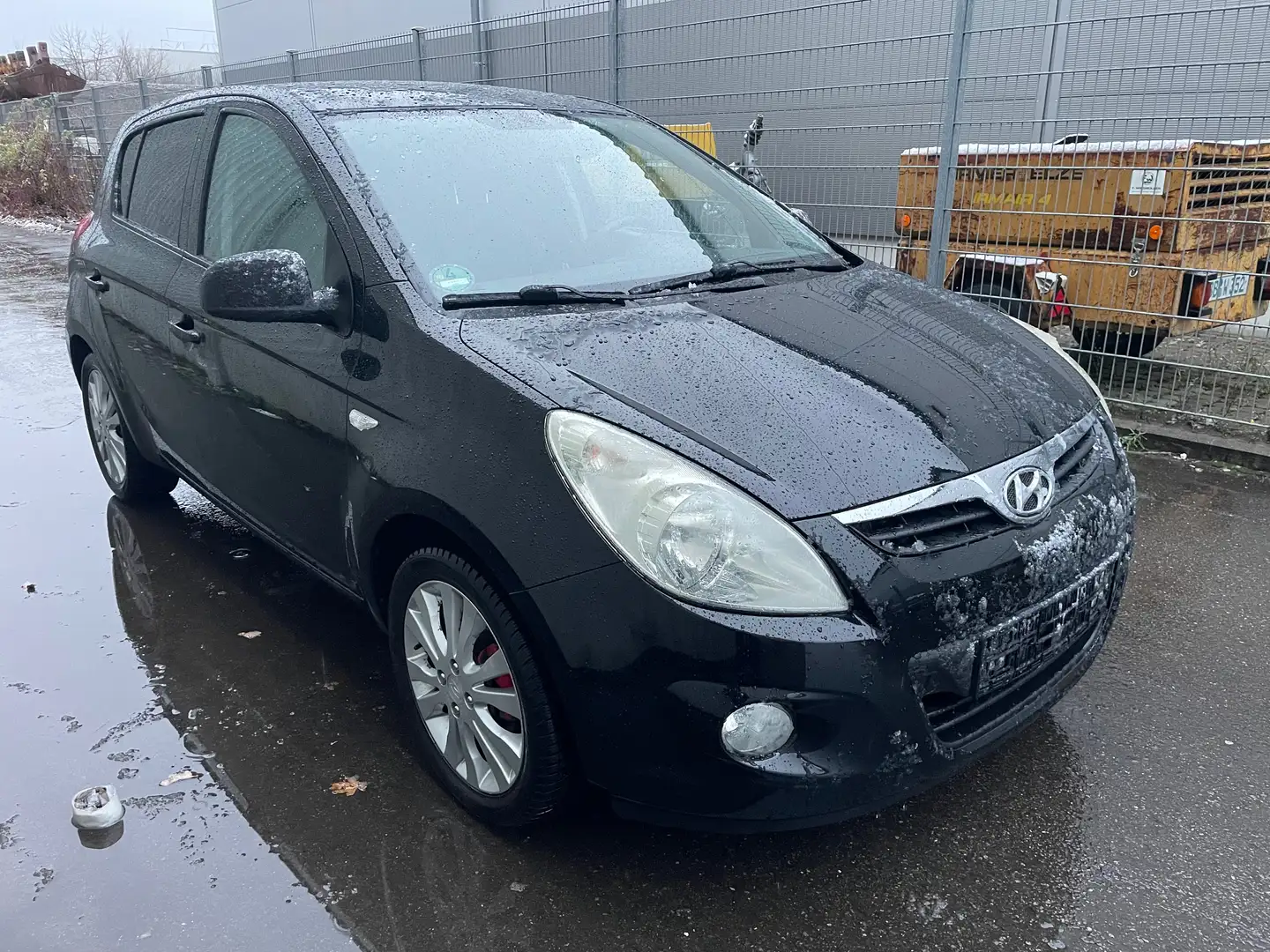 Hyundai i20 Style Klima/Teilleder/Navi/Scheckheft/Kamera Schwarz - 2