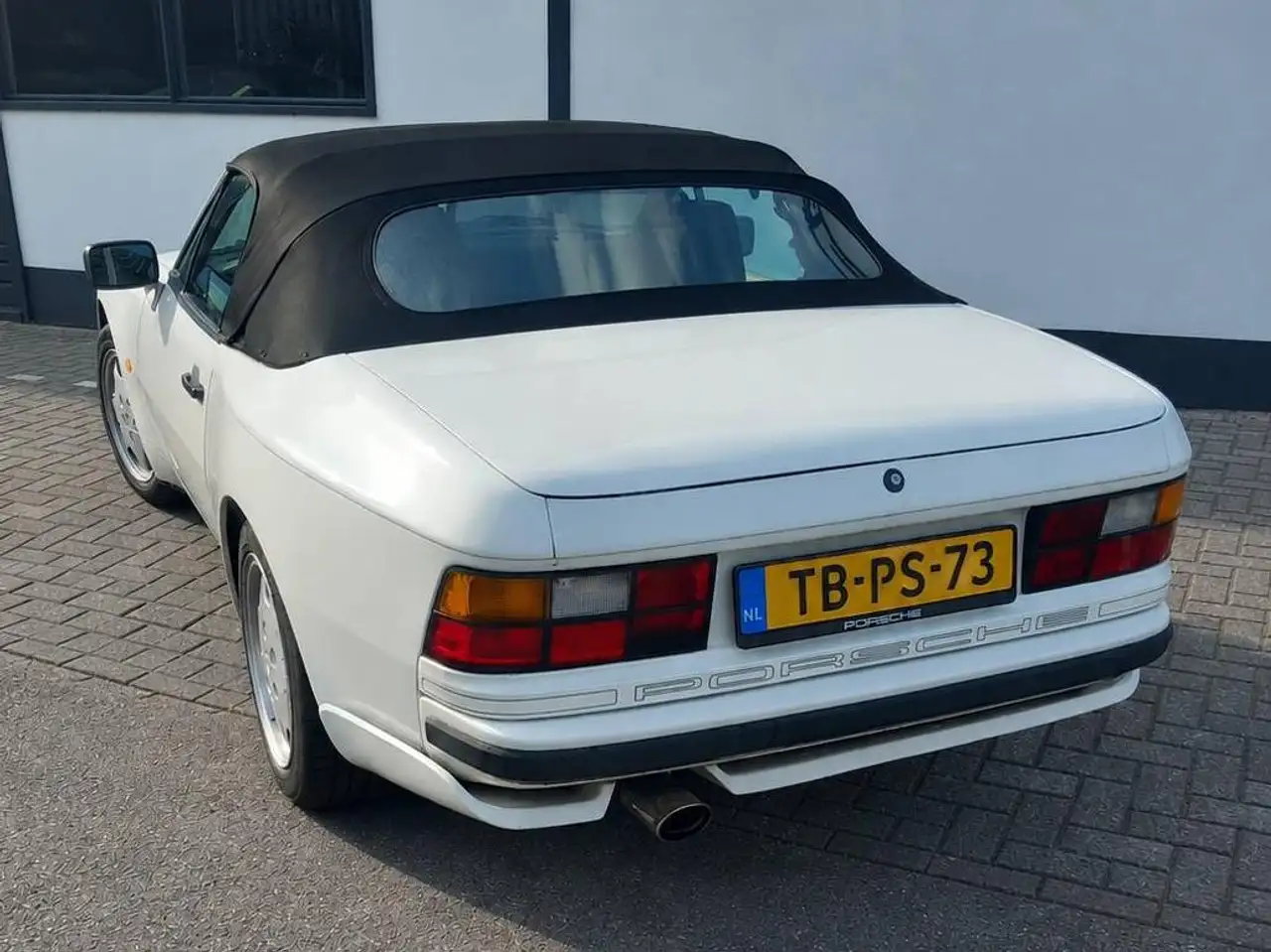 Porsche 944 3.0 S2 Cabrio, foto 2