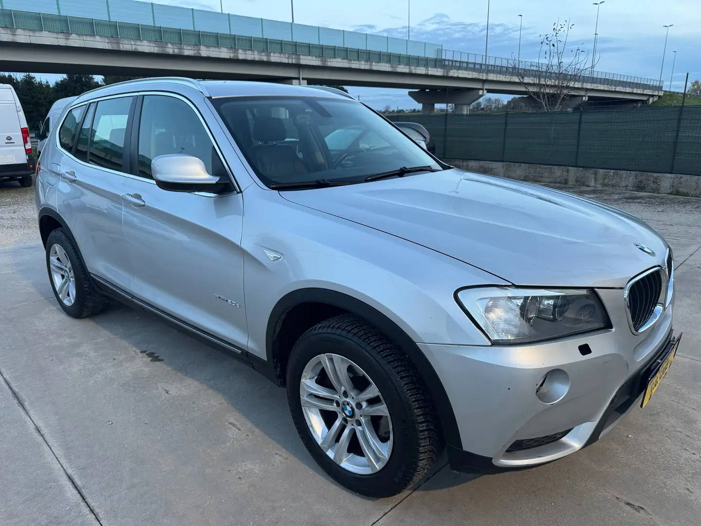 BMW X3 X3 F25 2010 xdrive20d Futura Grijs - 2