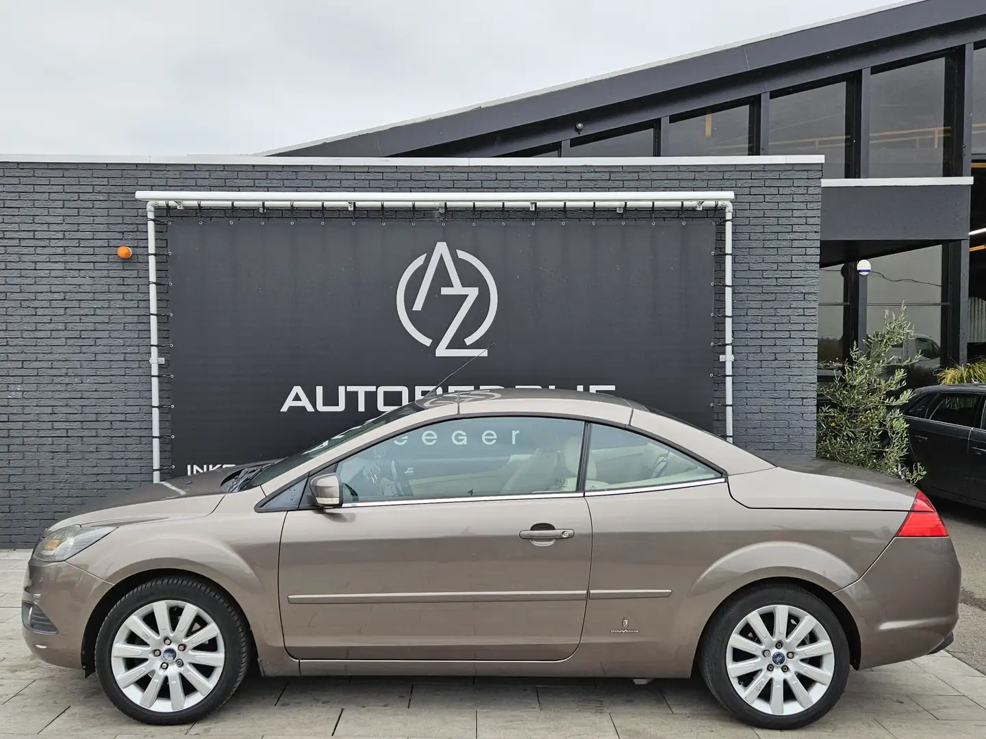 Ford Focus CC Coupé-Cabriolet 2.0 Titanium *AC*Navi*Automaat Braun - 2
