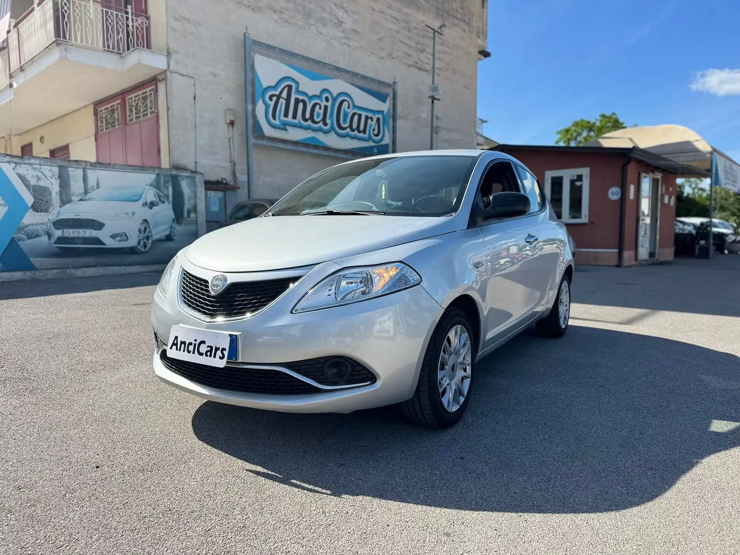 Lancia Ypsilon 1.2 69 CV 5 porte Gold Argent - 2