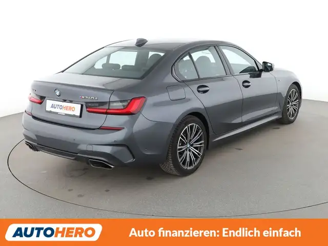 BMW 3 Series view 6