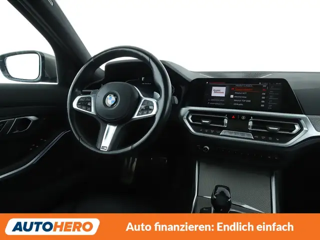 BMW 3 Series view 13