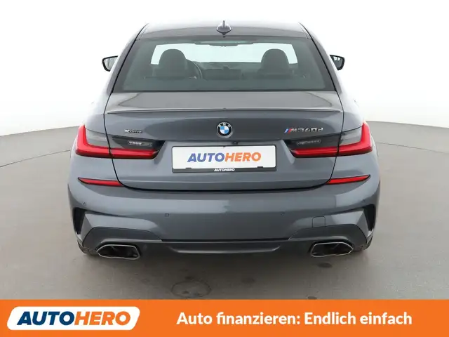 BMW 3 Series view 5