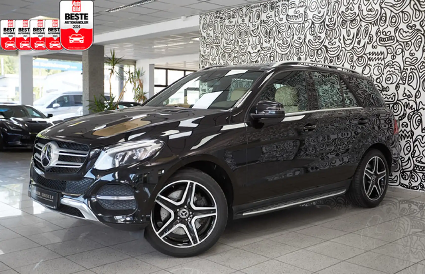 Mercedes-Benz GLE 500 AMG*EXCLUSIVE*ACTIVE-CURVE*PANO*LUFT*AHK Black - 1