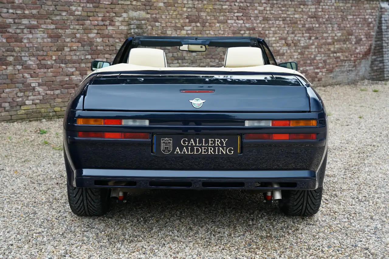 Aston Martin V8 Zagato Volante "379 kms since new" "379 kms since, foto 6
