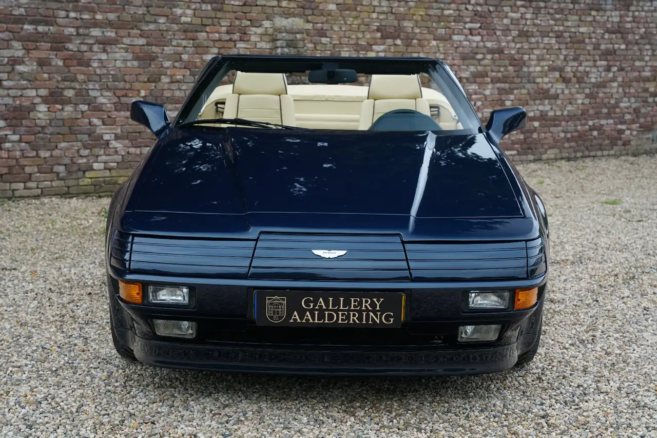 Aston Martin V8 Zagato Volante "379 kms since new" "379 kms since, foto 5