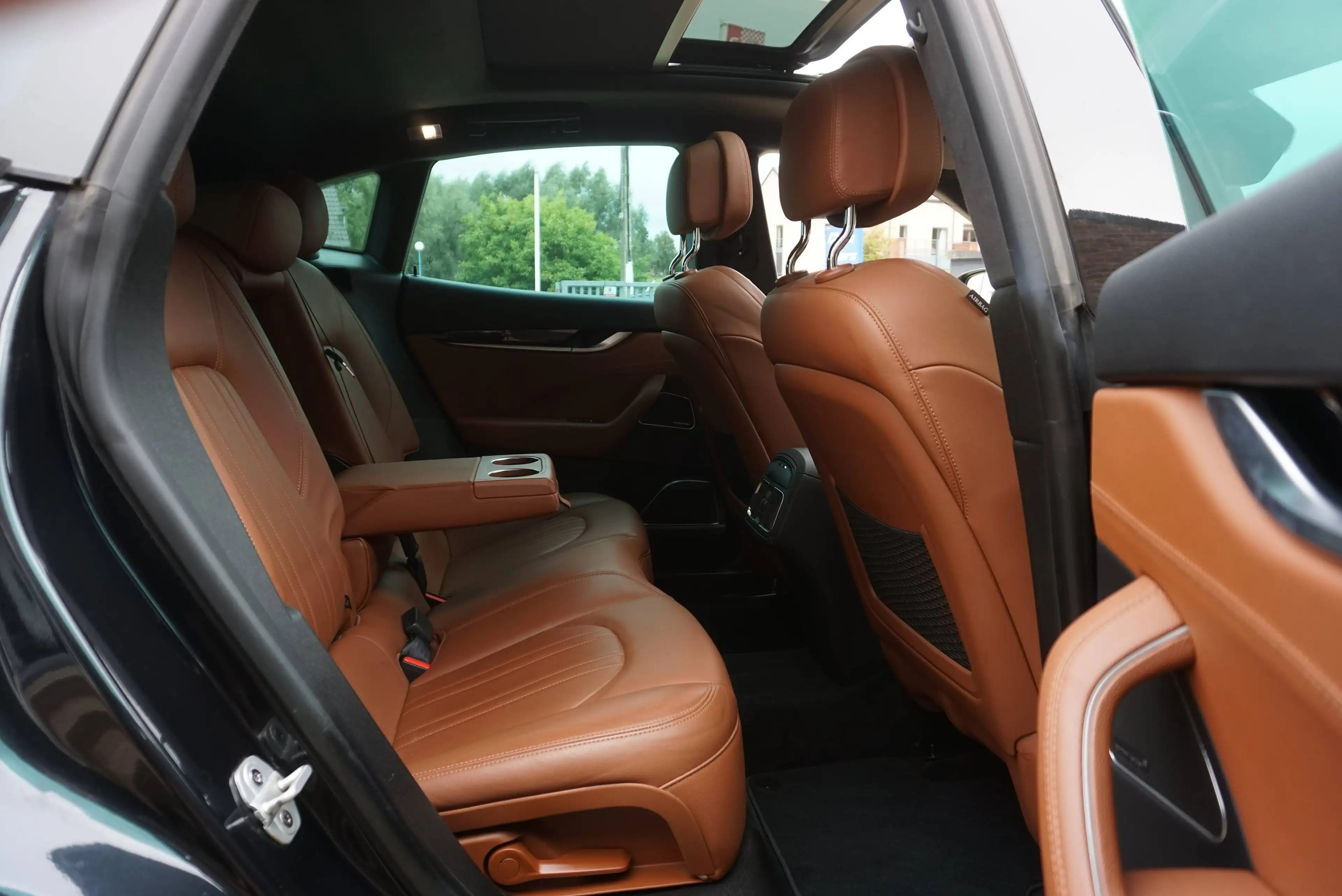 Maserati Levante 3.0 V6 TURBO AUTO PANO CAMERA CARNET MASERATI COMPLET — photo 13