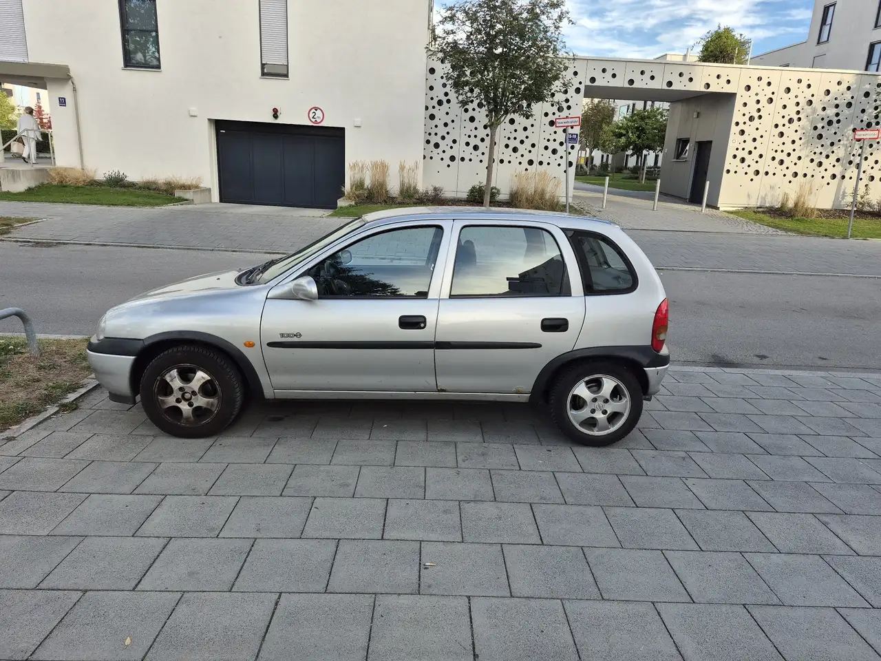 Opel Corsa 12V Edition 2000, foto 2