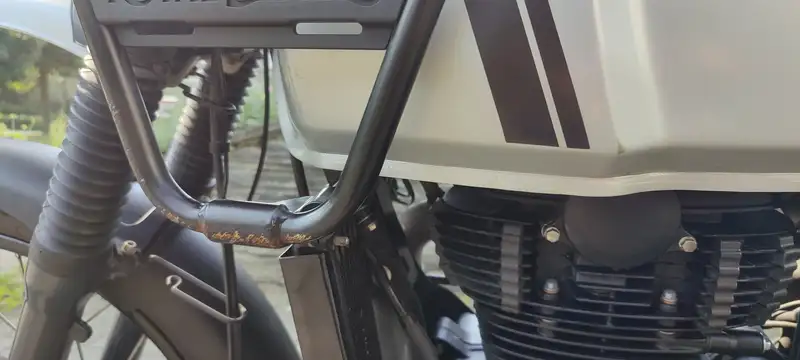 Royal Enfield Himalayan 411 - foto 8