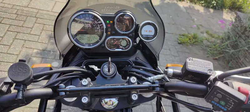 Royal Enfield Himalayan 411 - foto 6