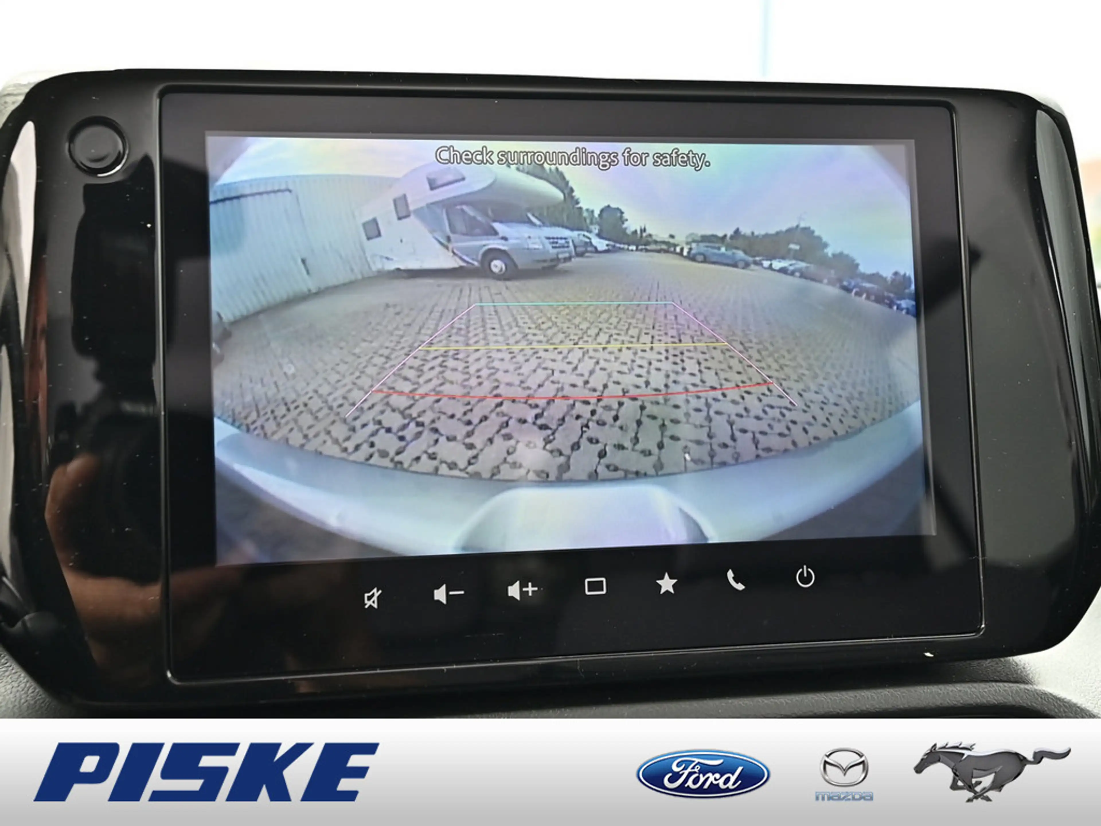 Suzuki Swift Comfort+ PDC SHZ KAMERA NAVI ACC LED — photo 10