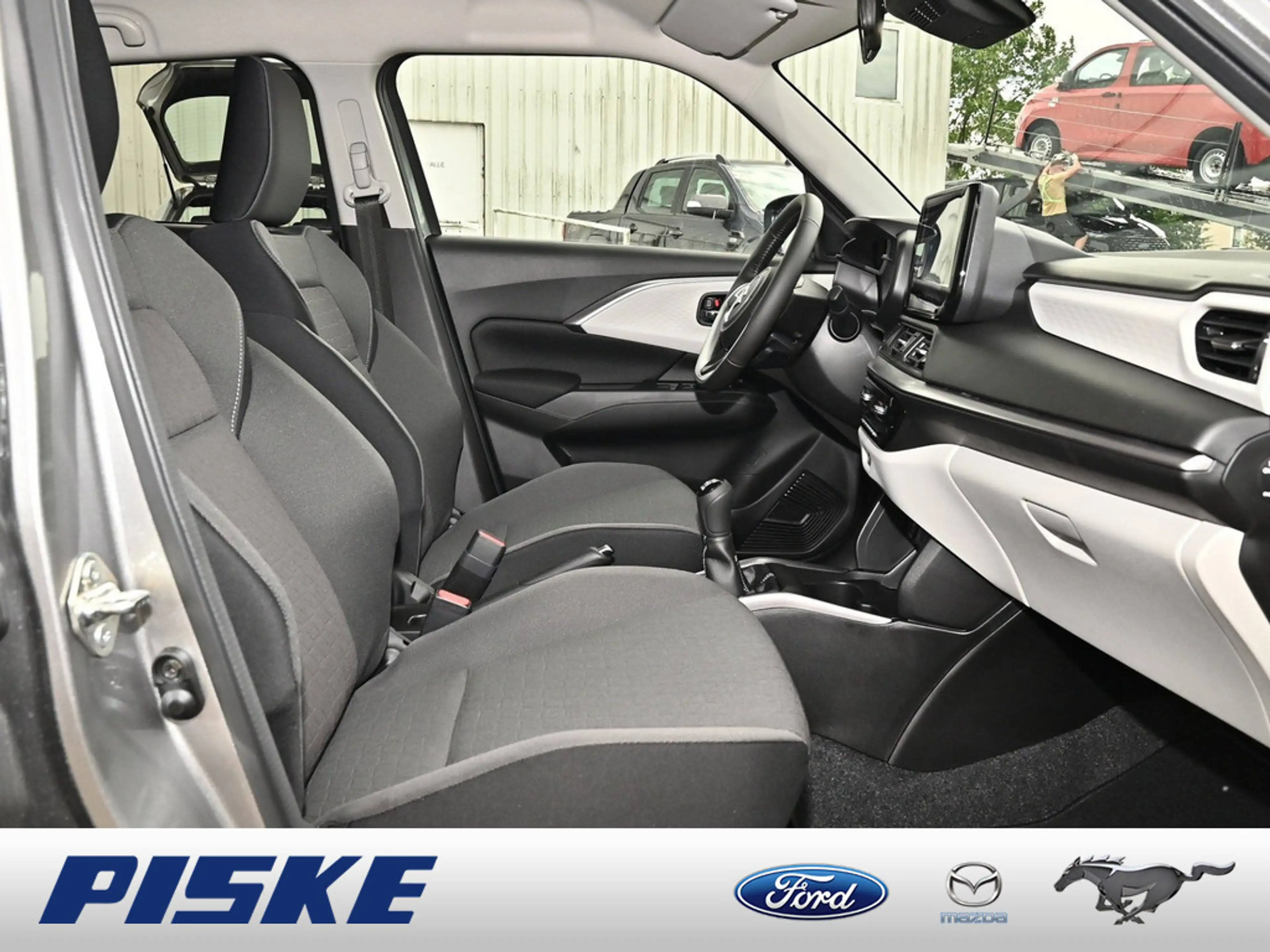 Suzuki Swift Comfort+ PDC SHZ KAMERA NAVI ACC LED — photo 3
