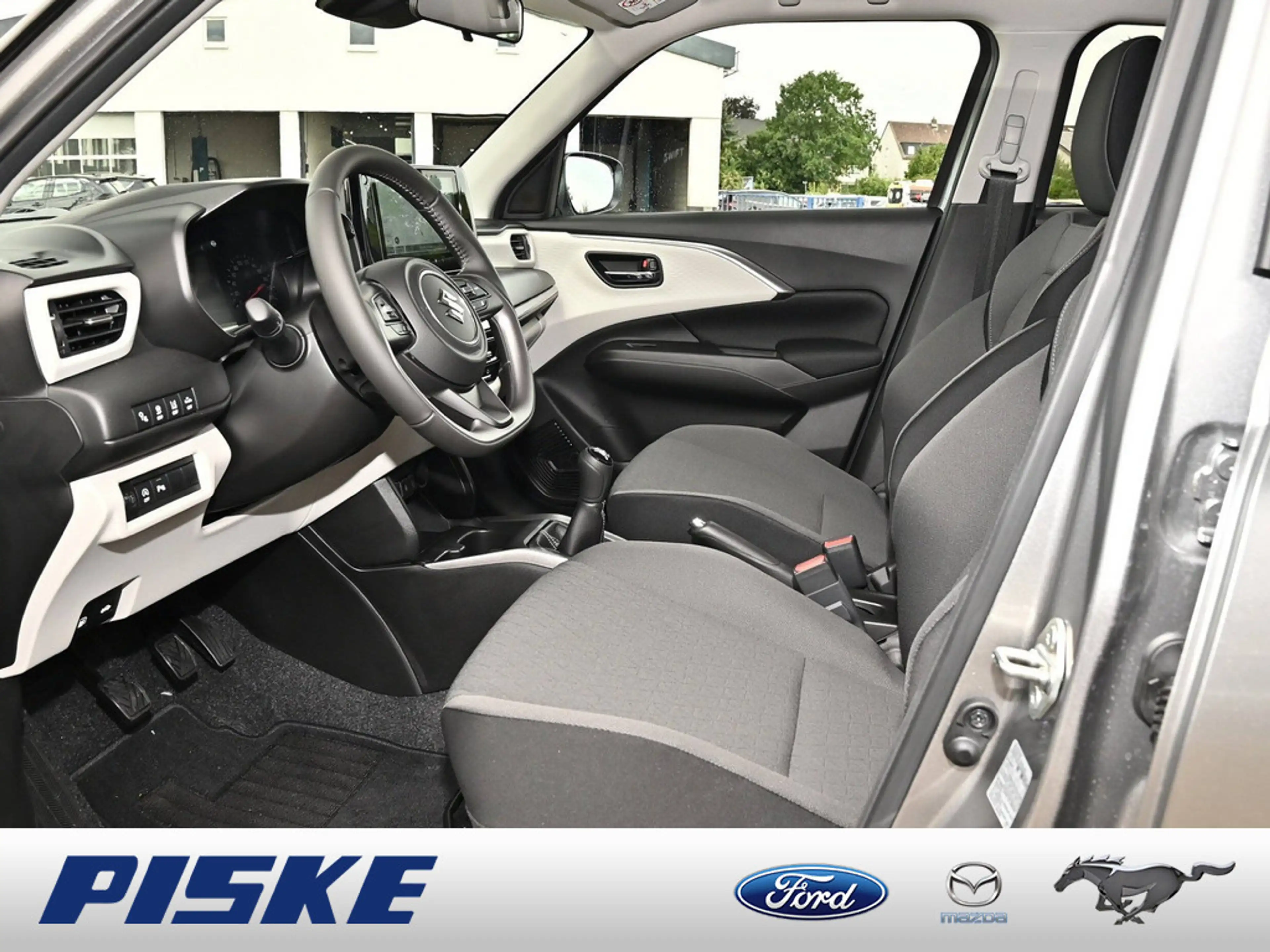 Suzuki Swift Comfort+ PDC SHZ KAMERA NAVI ACC LED — photo 8