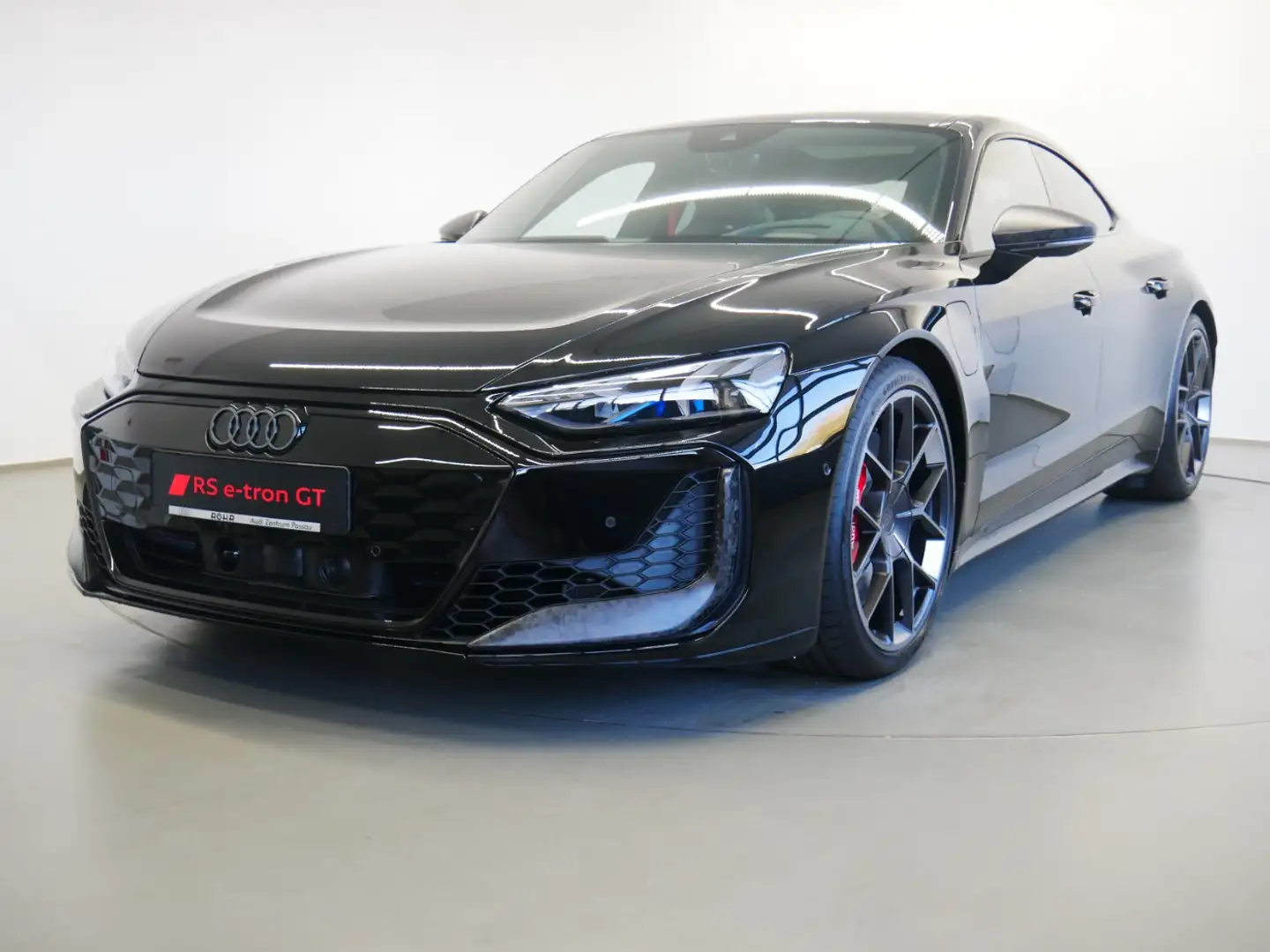 Audi RS e-tron GT performance quattro 550 kW Negru - 2