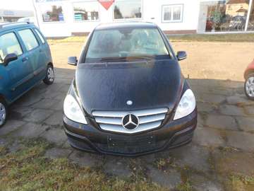 Fotografie Mercedes-Benz B 150 B-Klasse Autotronic Special Edition