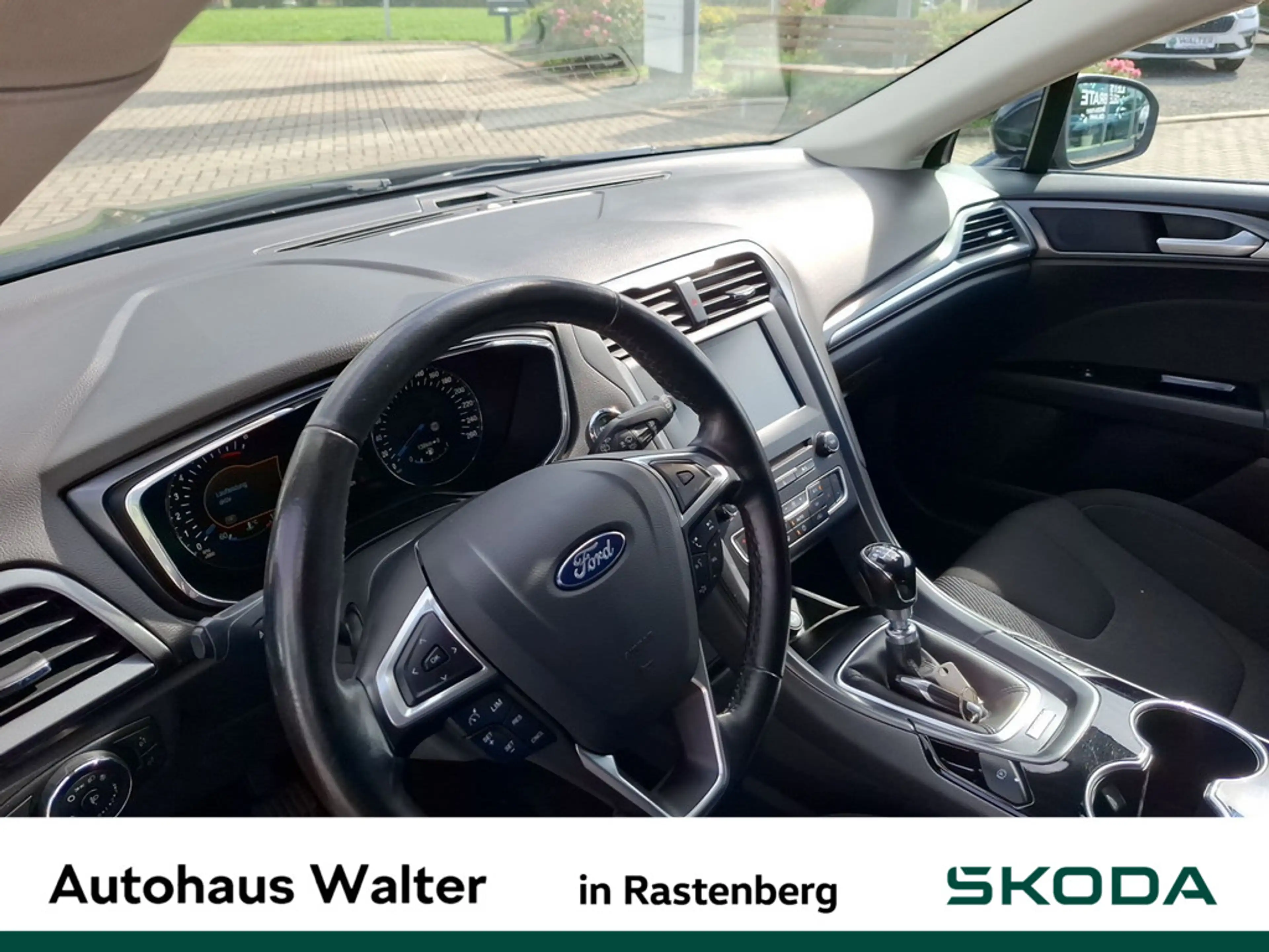 Ford Mondeo 1.5 EcoBoost Titanium — photo 6