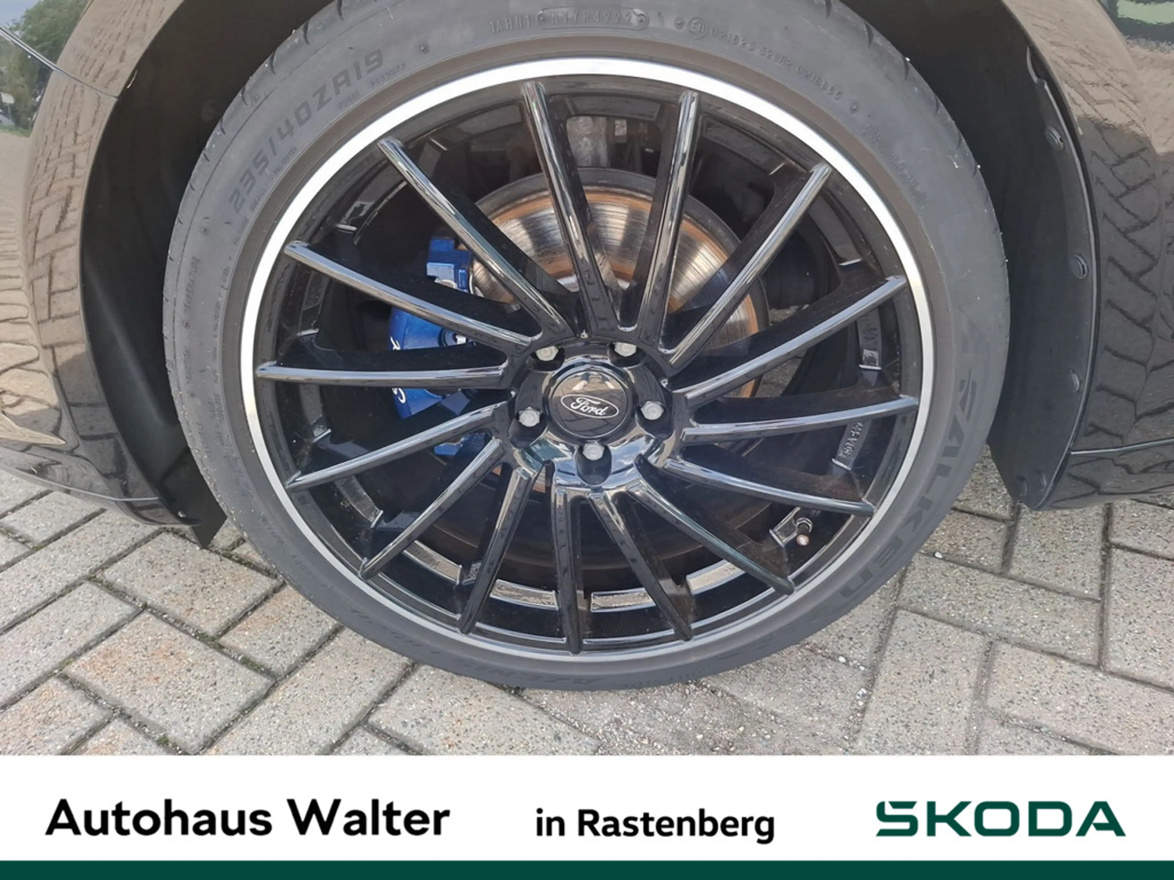 Ford Mondeo 1.5 EcoBoost Titanium — photo 13
