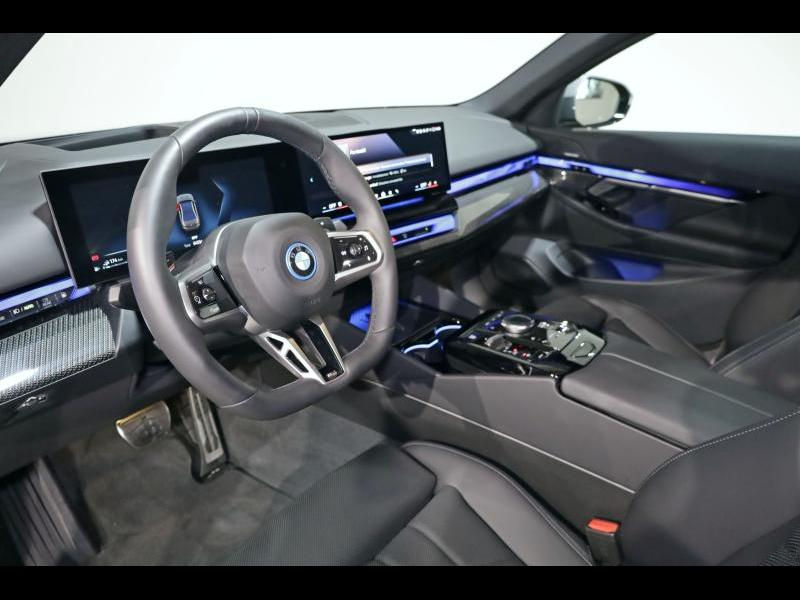 BMW 530 e Berline Kit M Sport — photo 6