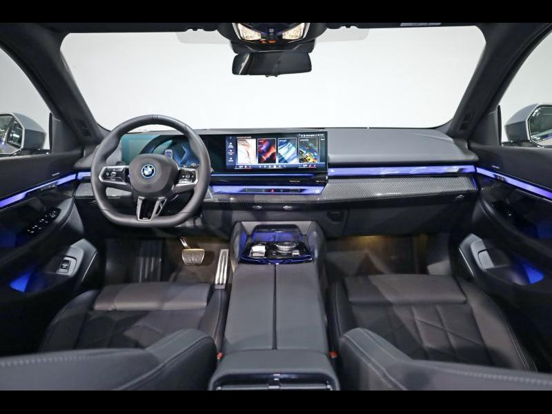 BMW 530 e Berline Kit M Sport — photo 7