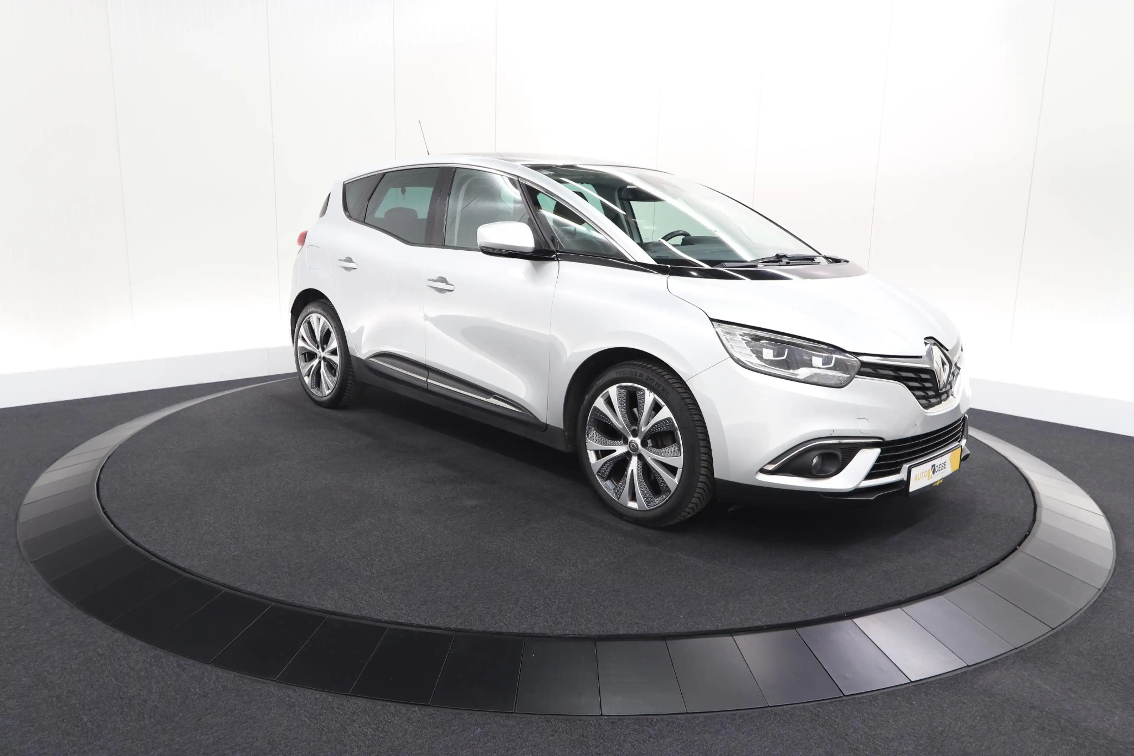 Renault Scenic TCe 140 Intens | Trekhaak | Camera | Panoramadak | — photo 6