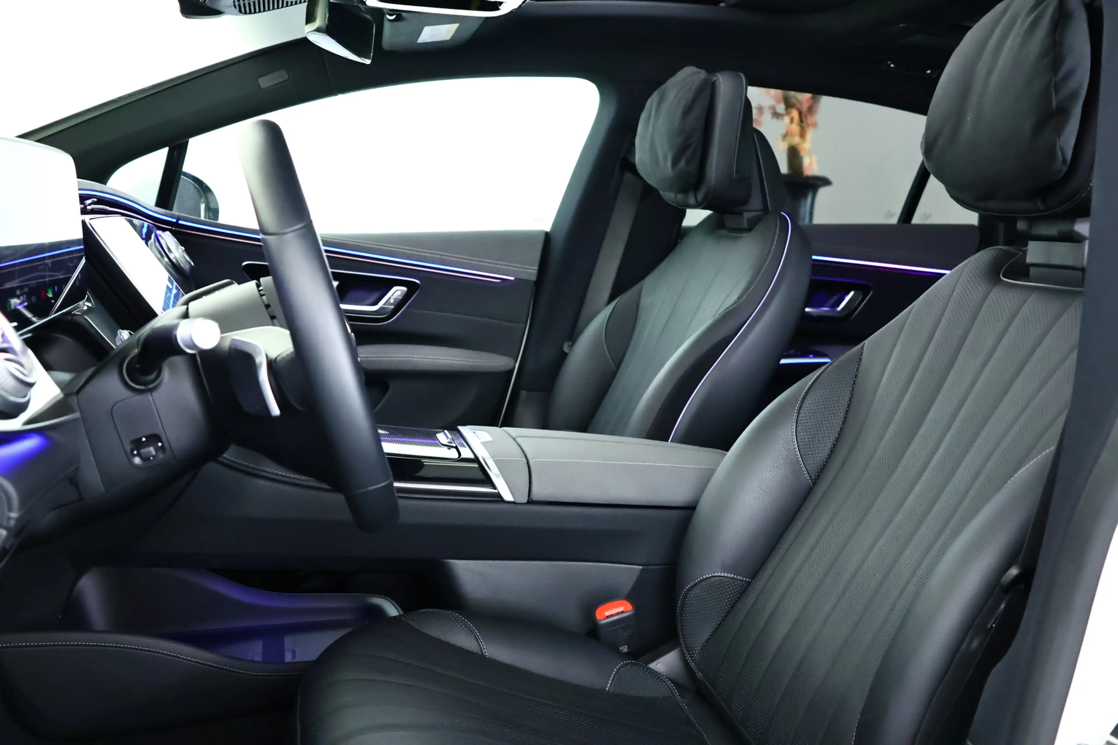 Mercedes-Benz EQS 580 4MATIC Luxury Line 108kWh Panorama / Opendak / — photo 3