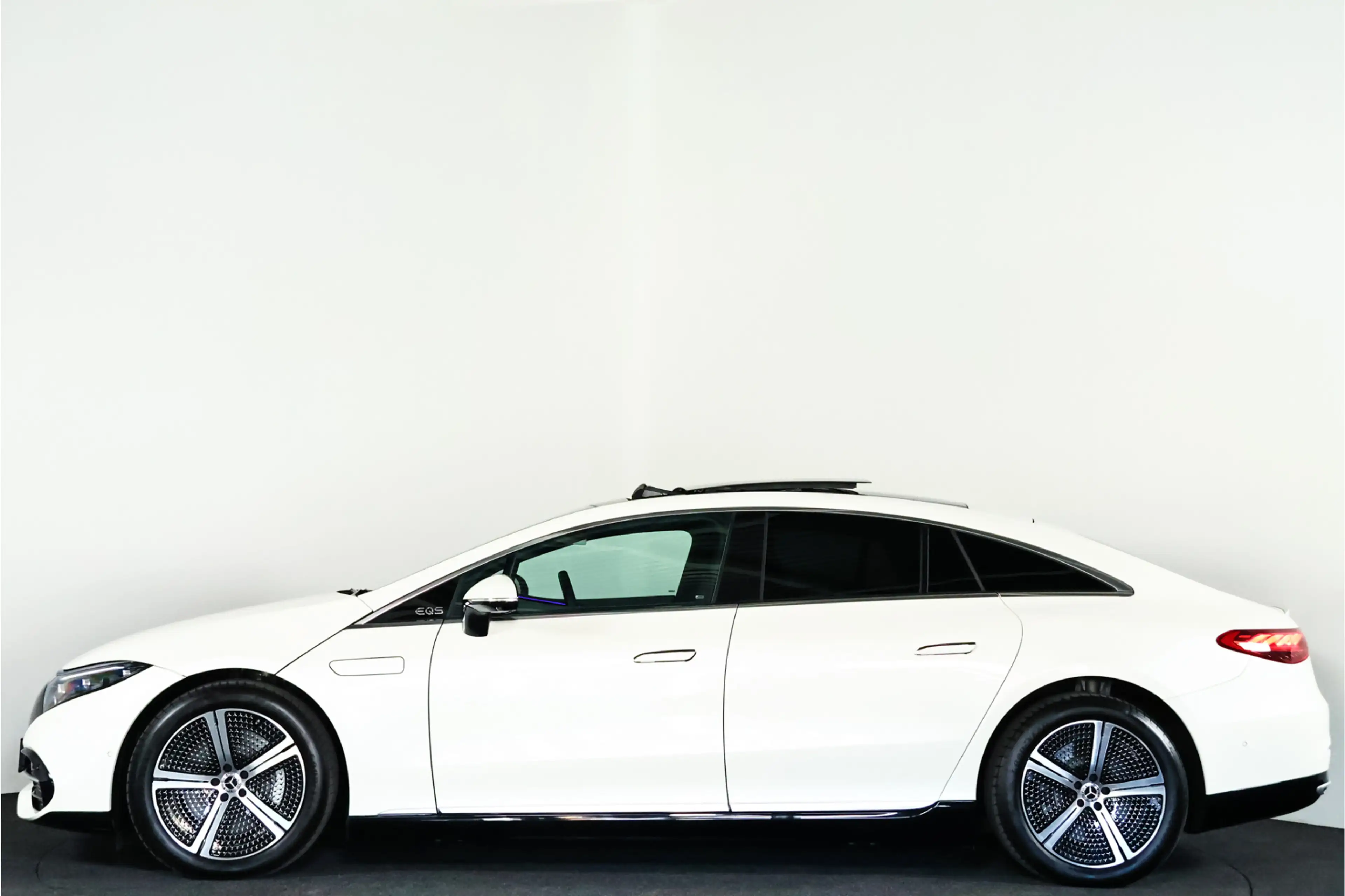 Mercedes-Benz EQS 580 4MATIC Luxury Line 108kWh Panorama / Opendak / — photo 35