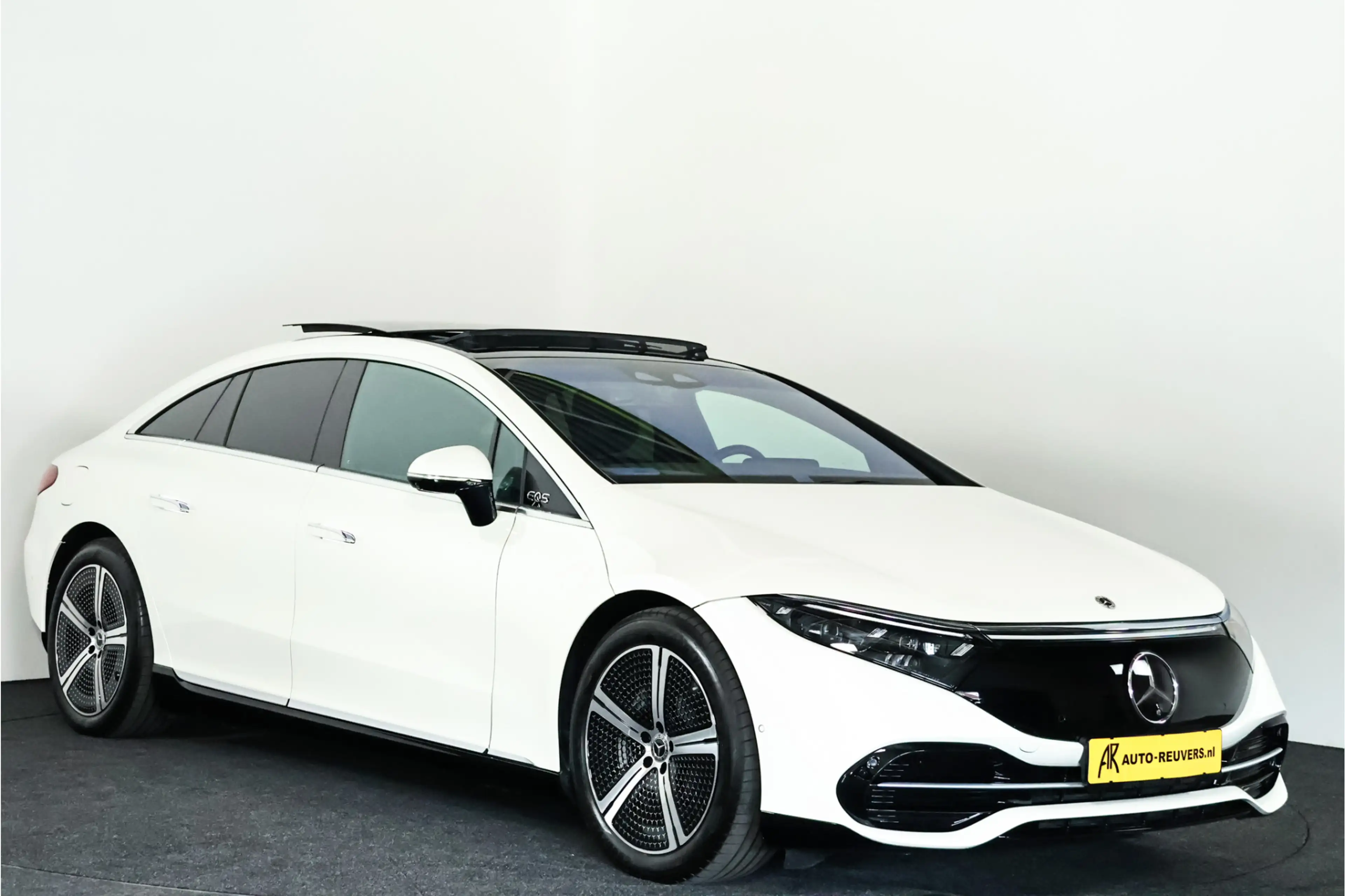 Mercedes-Benz EQS 580 4MATIC Luxury Line 108kWh Panorama / Opendak / — photo 5