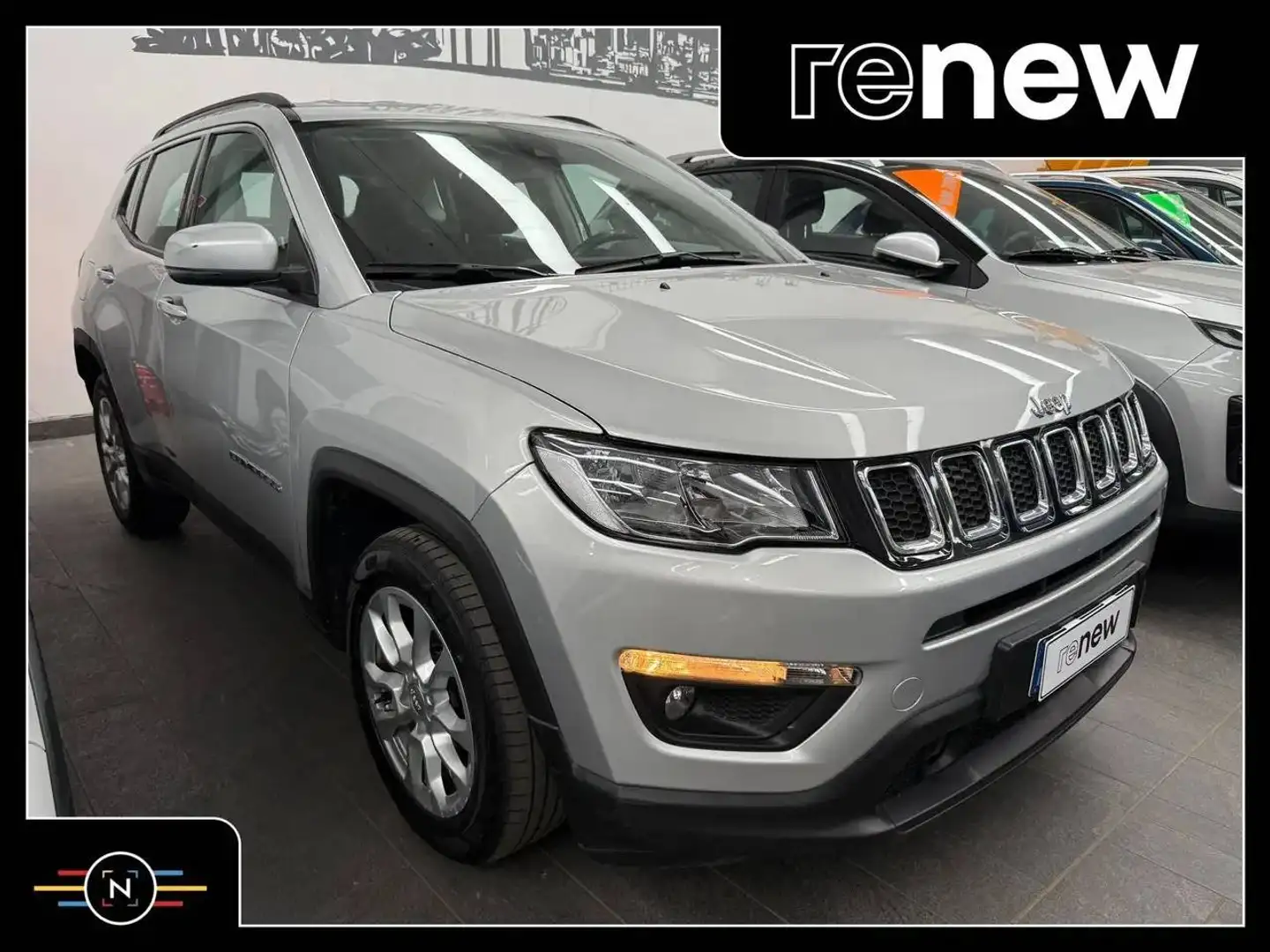 Jeep Compass 1.6 mjt Longitude 2wd120cv Navi/Cruise/Retrocamera Plateado - 1