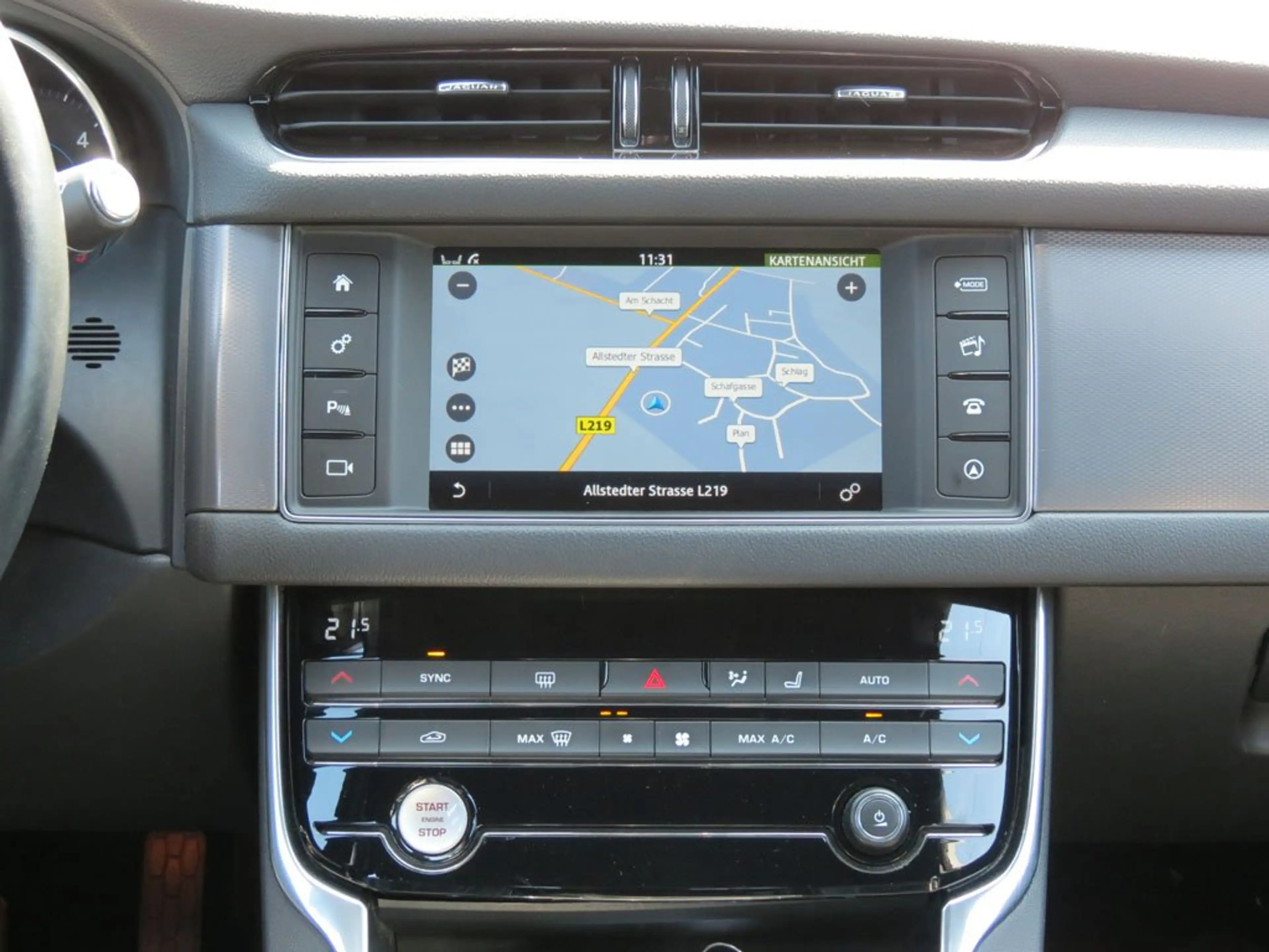 Jaguar XF R-Sport Leder Xenon Kamera 20-Zoll-LMF — photo 10