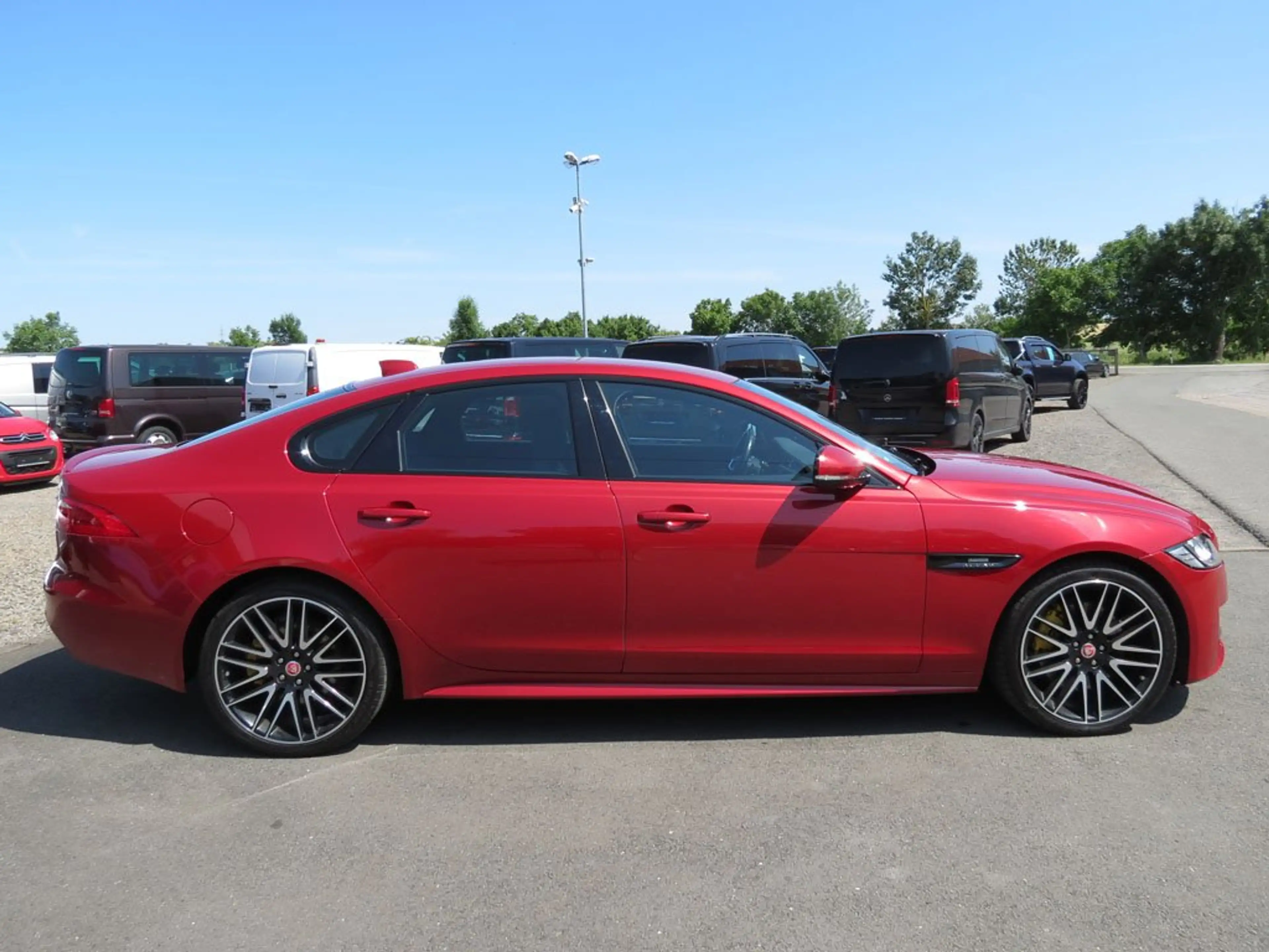 Jaguar XF R-Sport Leder Xenon Kamera 20-Zoll-LMF — photo 3