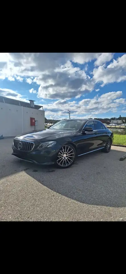 Mercedes-Benz E 220