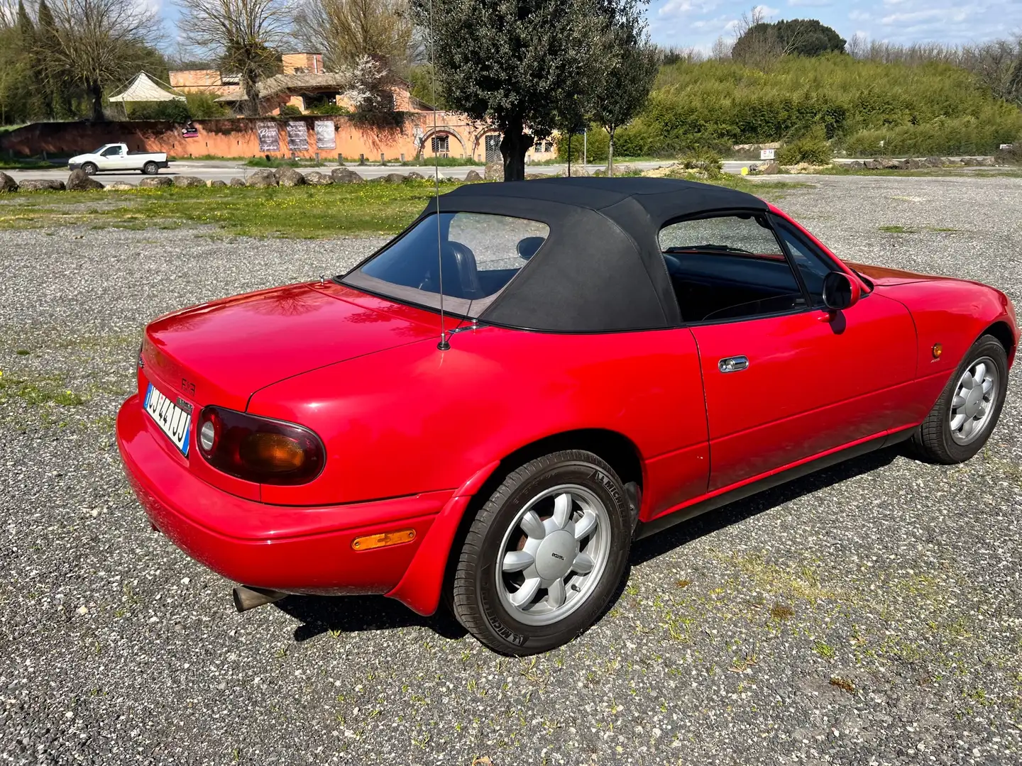 Mazda MX-5 1.6 cat. ASI Červená - 2