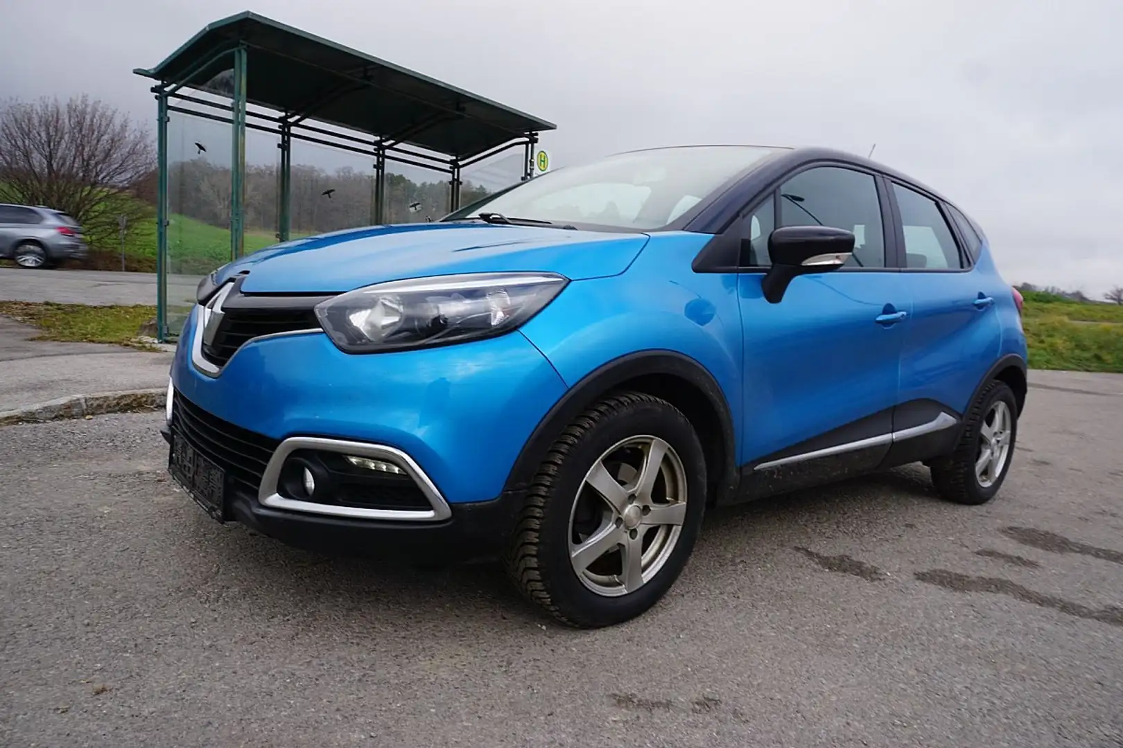 Renault Captur Expression ENERGY TCe 90 Blau - 2