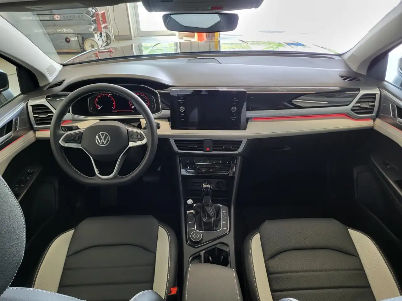 Volkswagen Taos снимка Volkswagen Taos